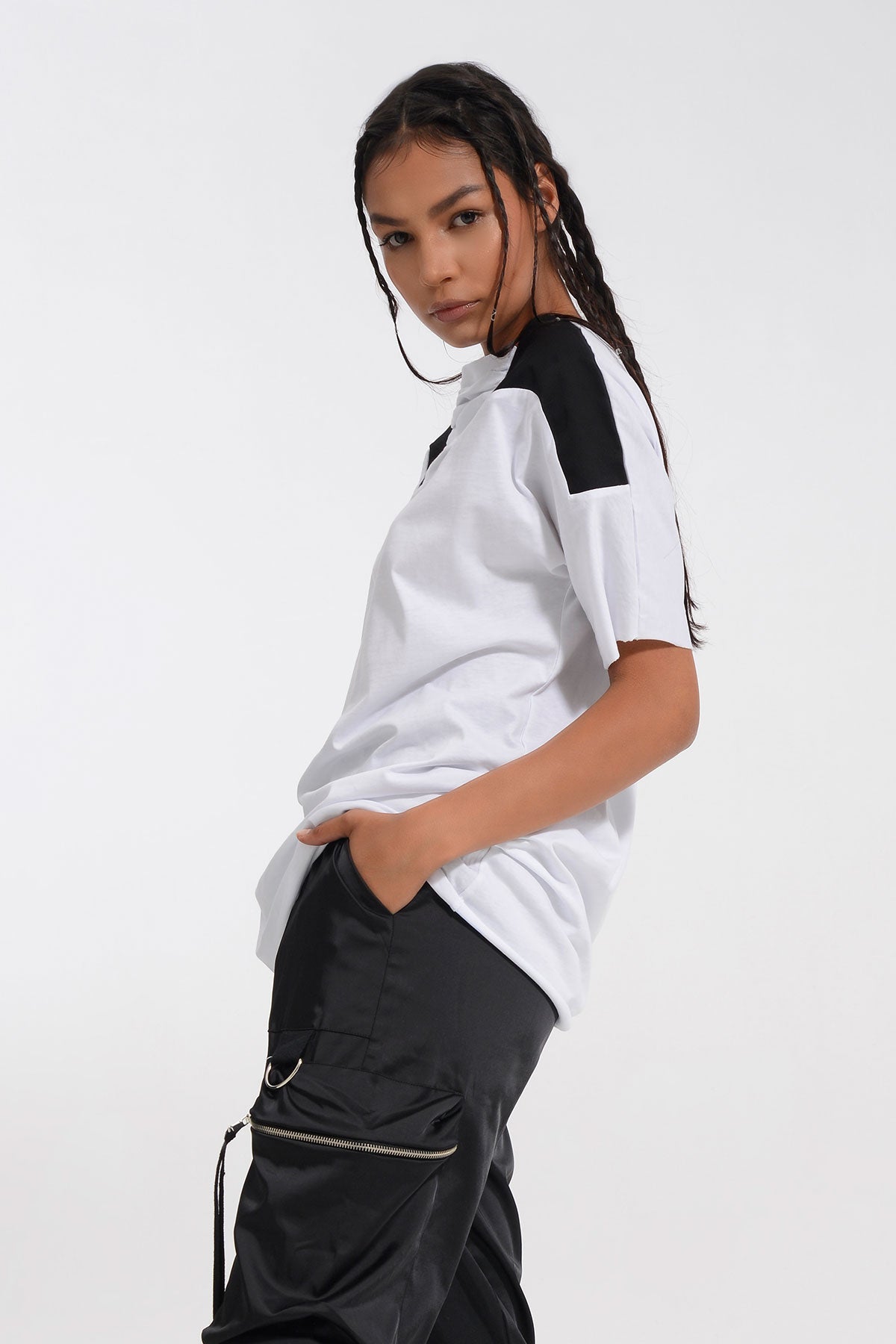 Beyaz Siyah T-shirt 8100