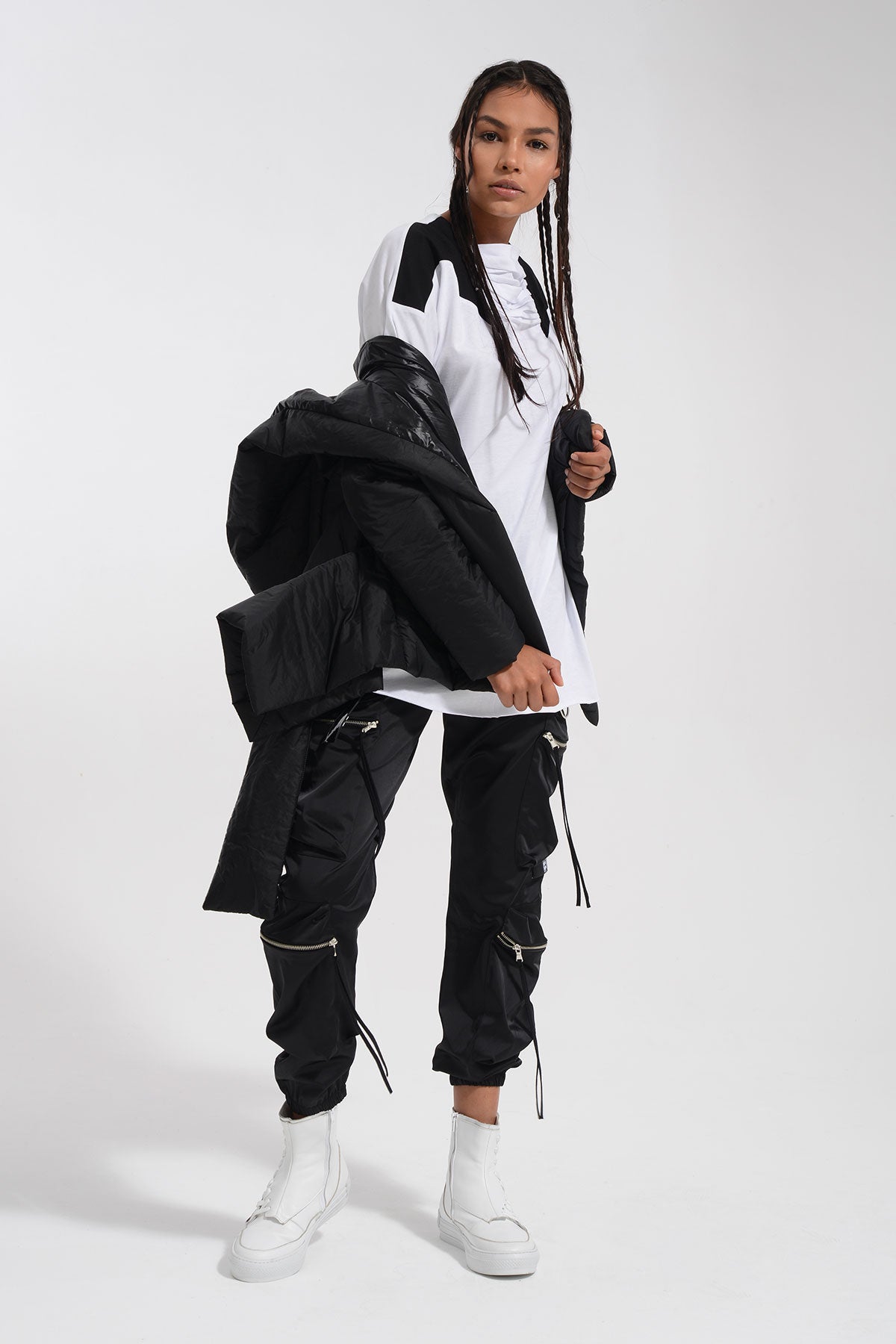 Beyaz Siyah T-shirt 8100