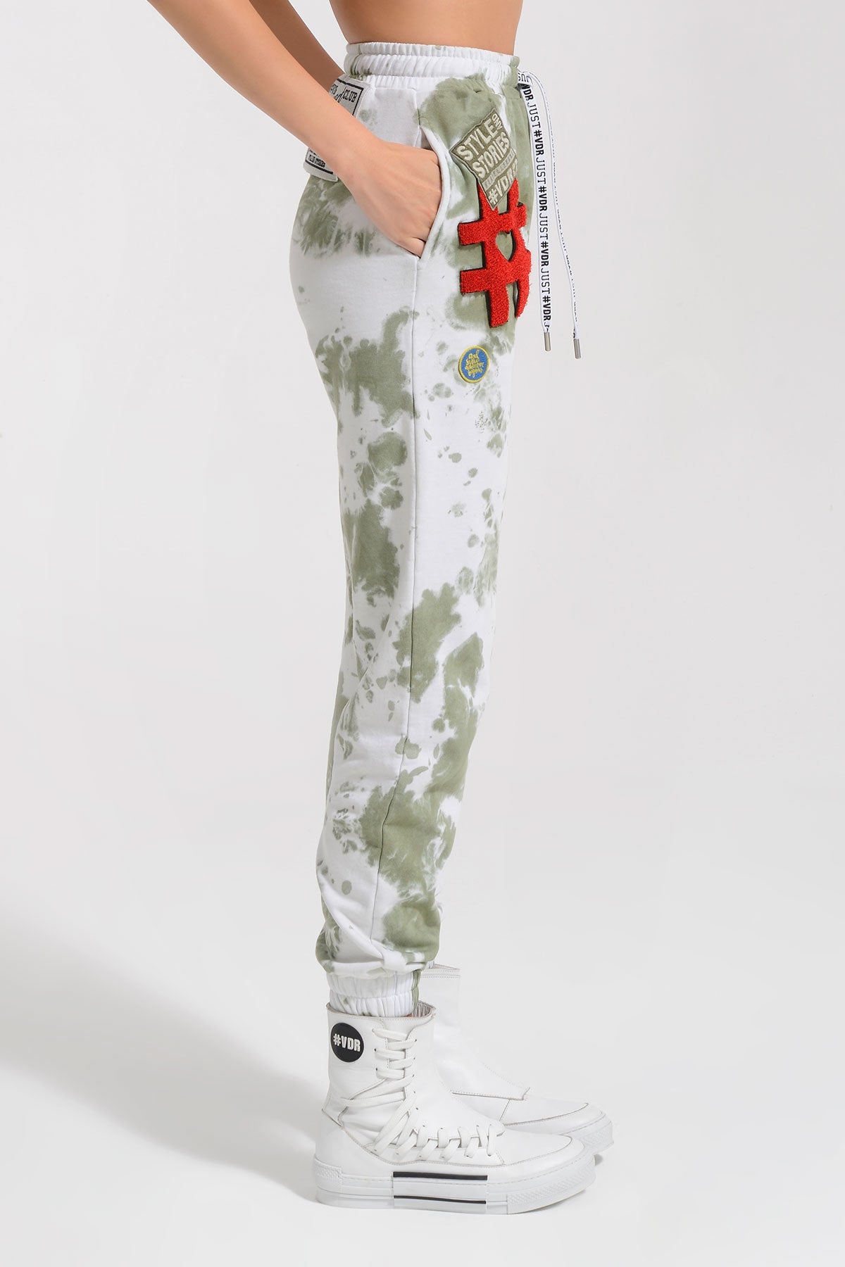Batik Kaki Pantolon 8438