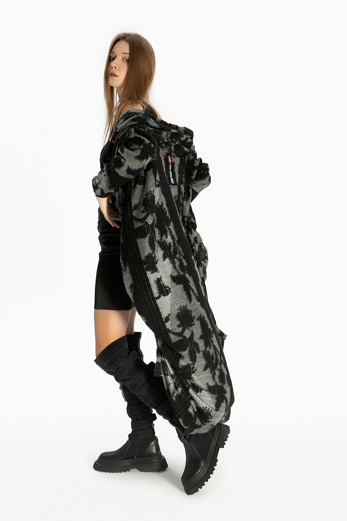Gri Hirka 10042