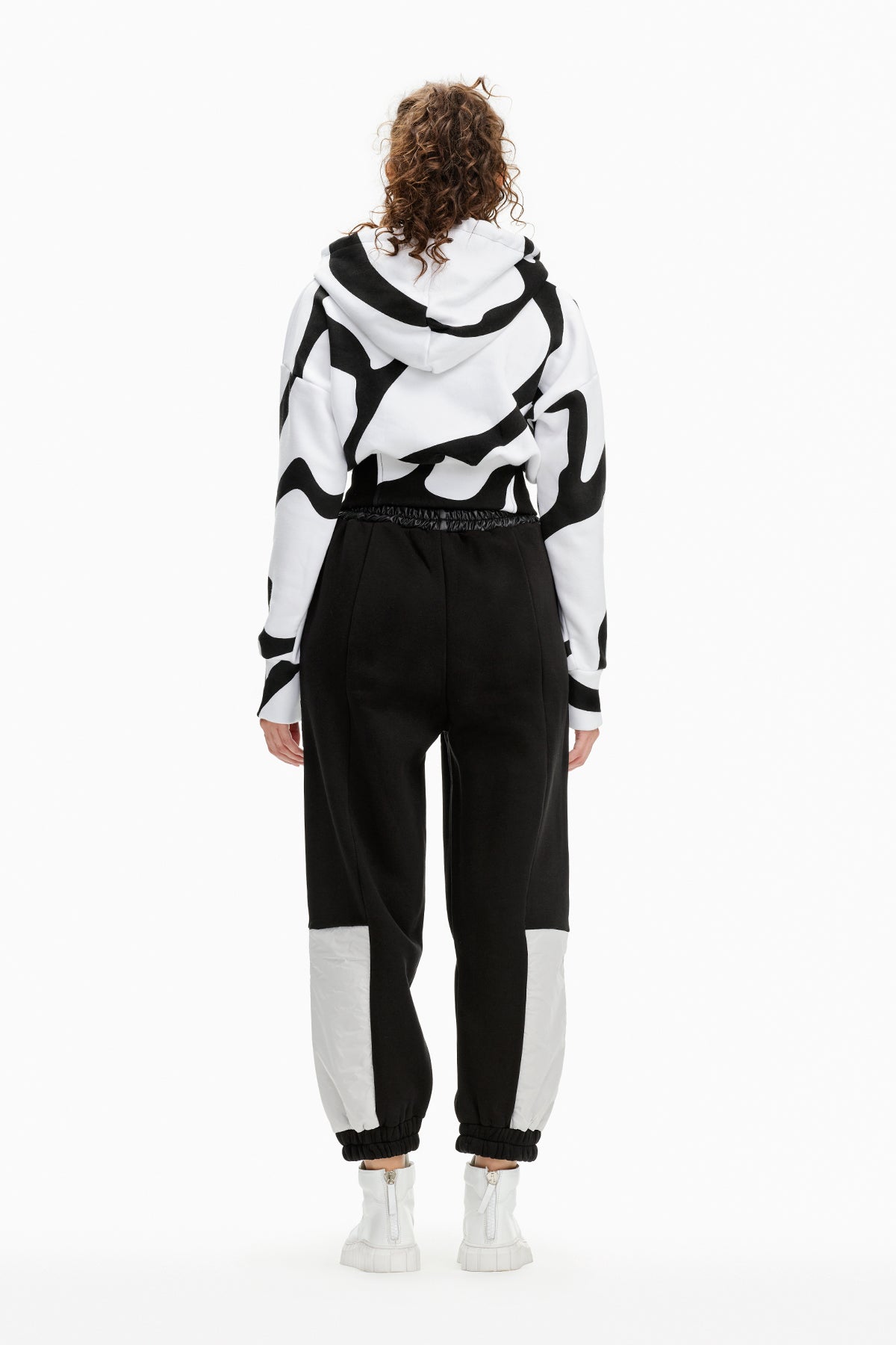 Beyaz Siyah Sweatshirt 10138