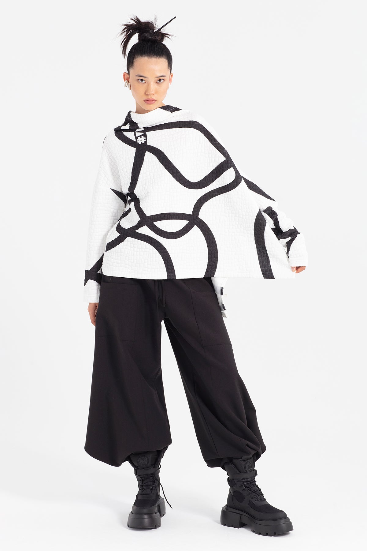 Ekru Siyah Sweatshirt 12365