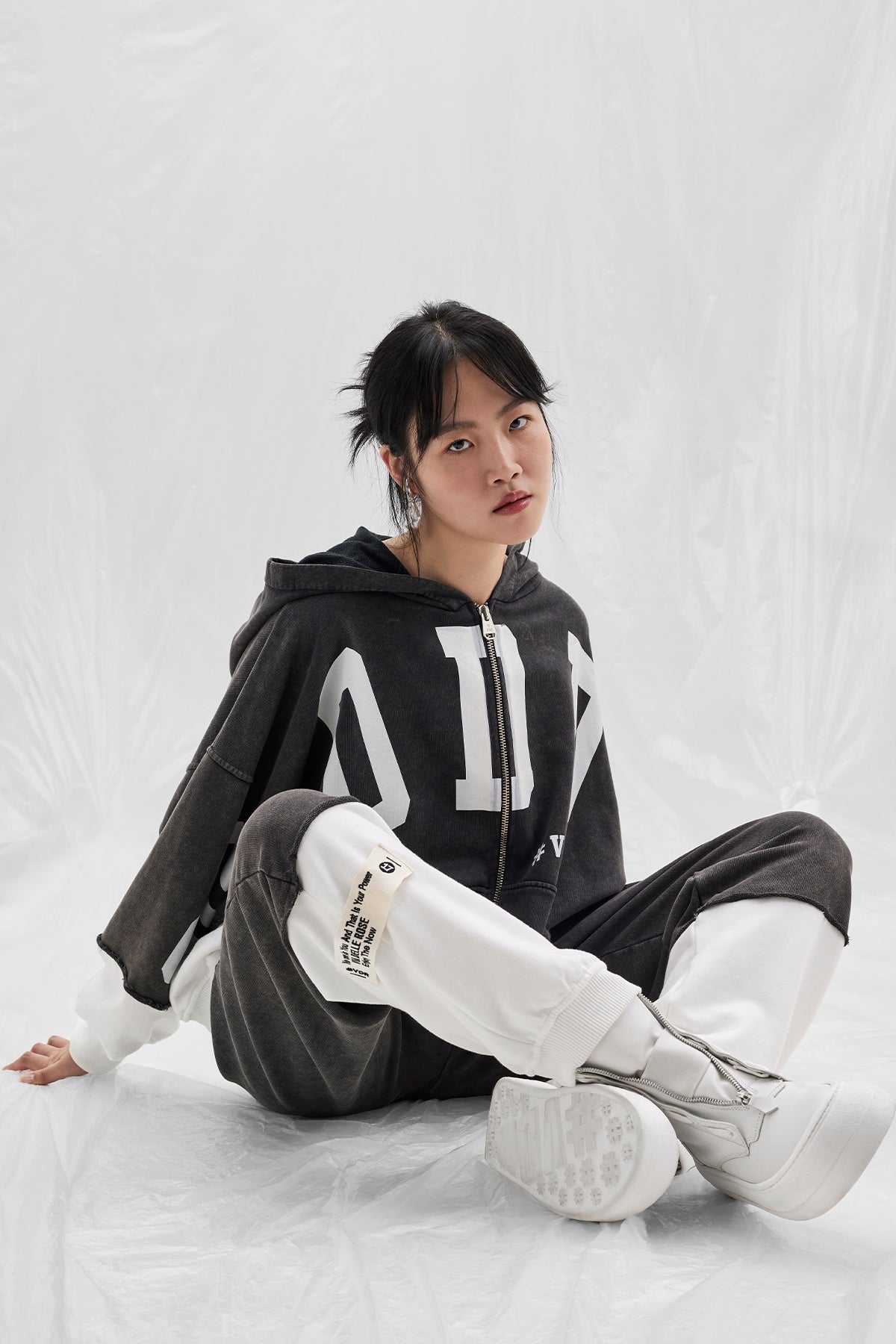 Siyah Ekru Sweatshirt 14045