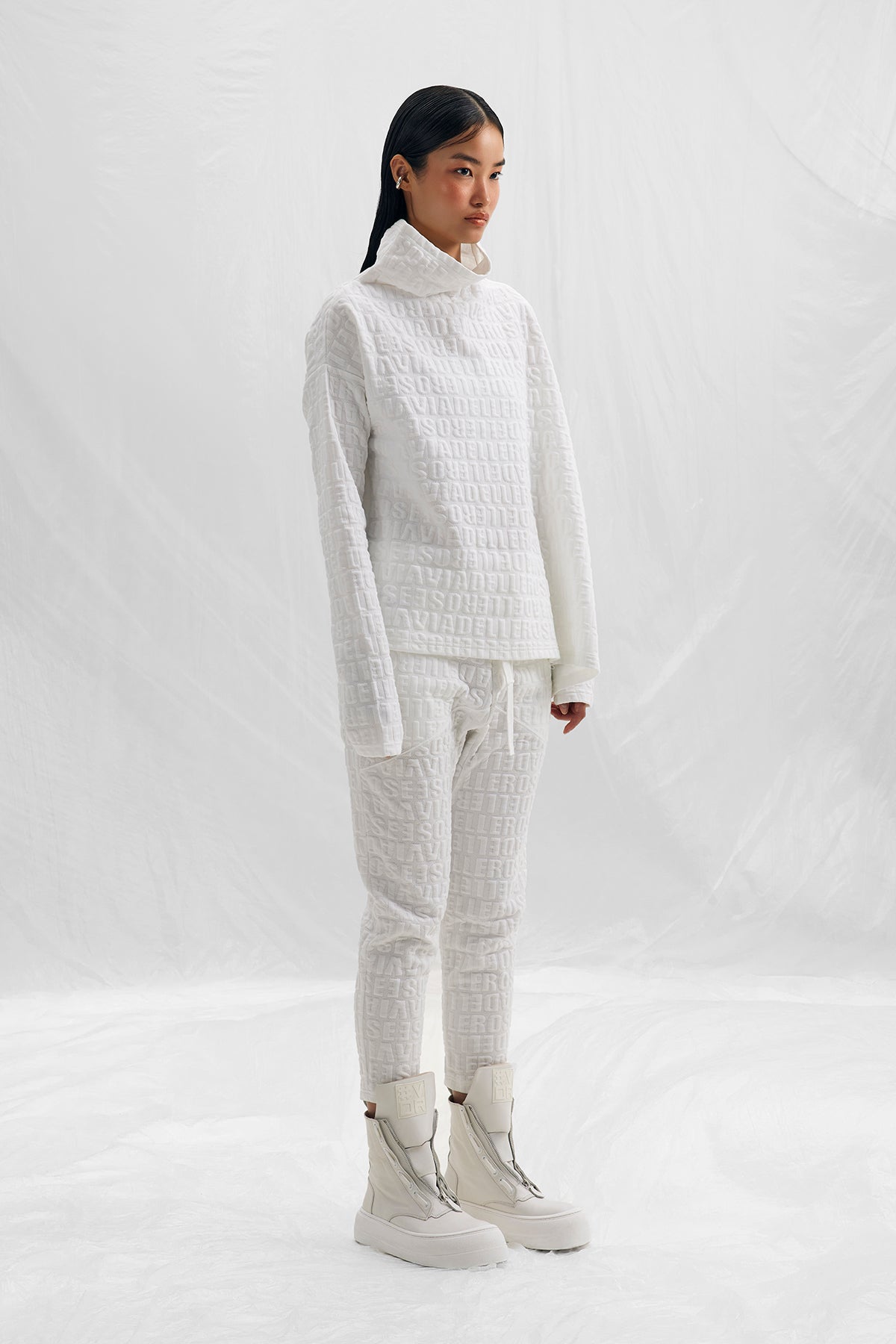 Ekru Sweatshirt 14202