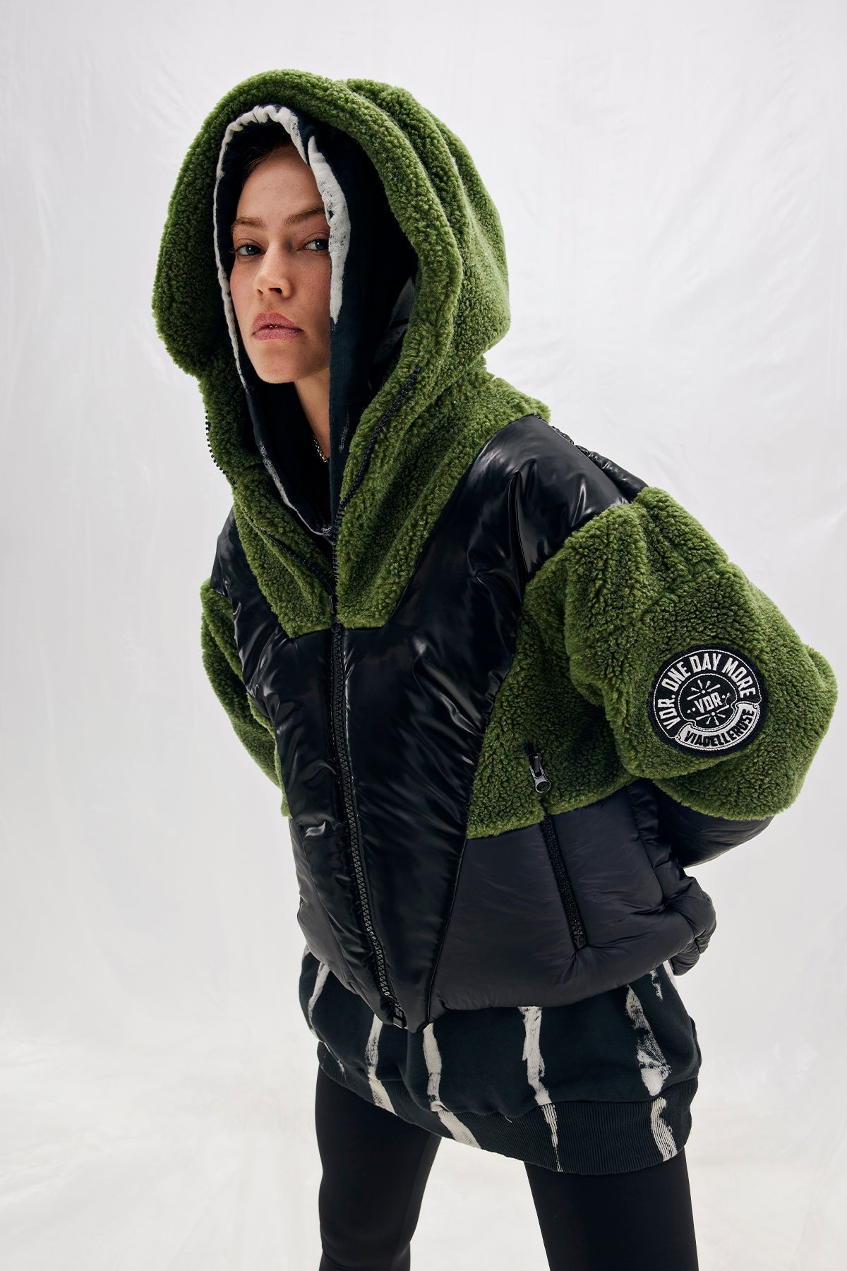 Siyah Yesil Kaban 14250