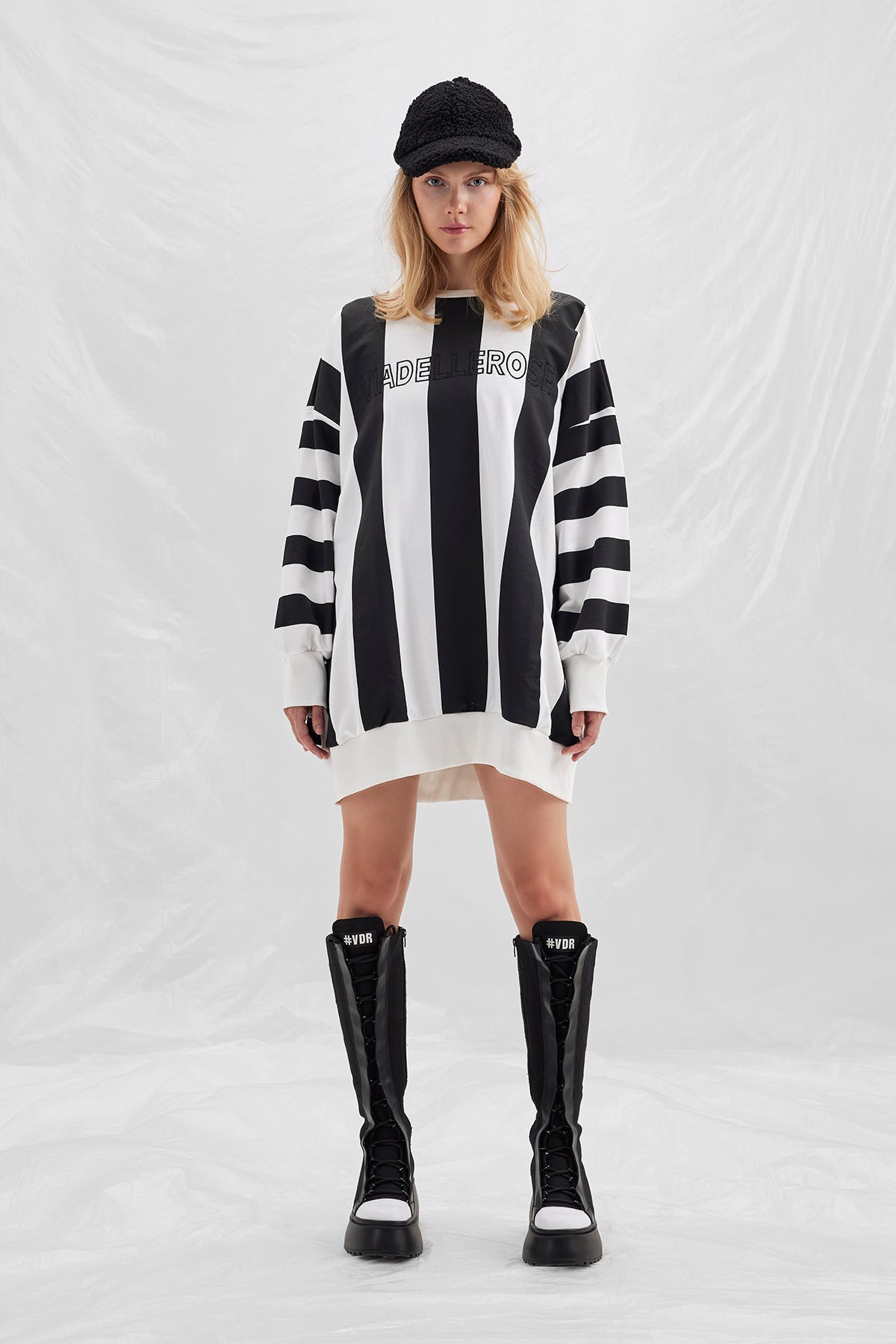 Ekru Siyah Sweatshirt 14398