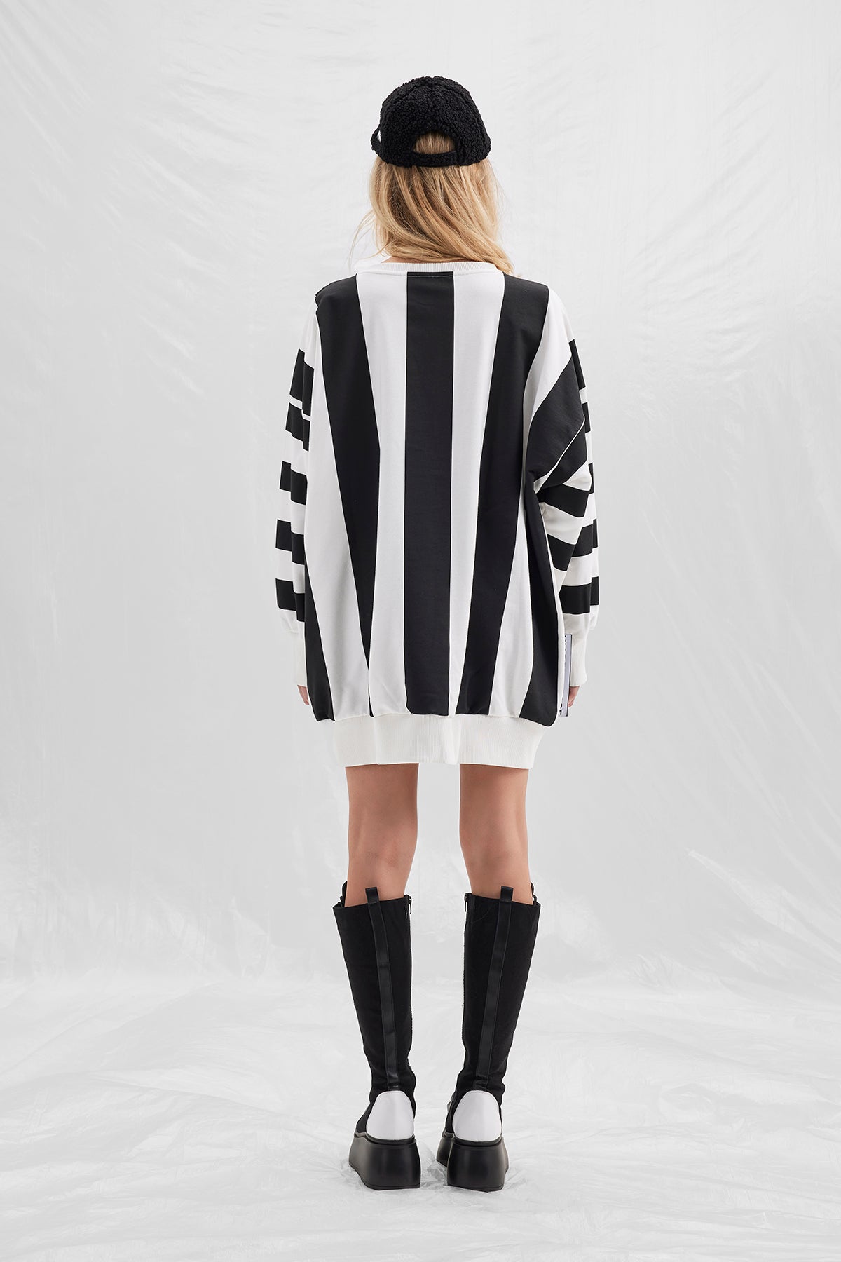 Ekru Siyah Sweatshirt 14398