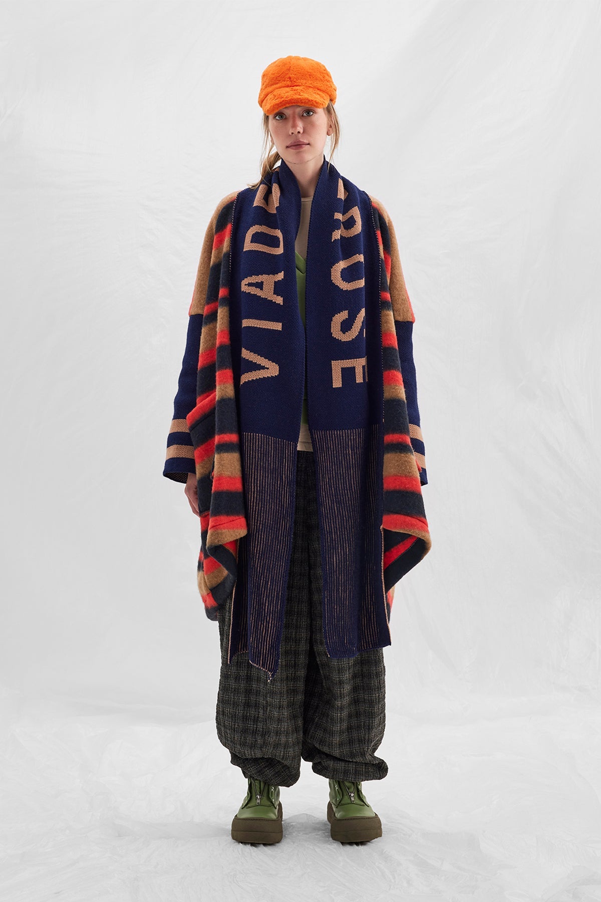 Çok Renkli Hirka 14498