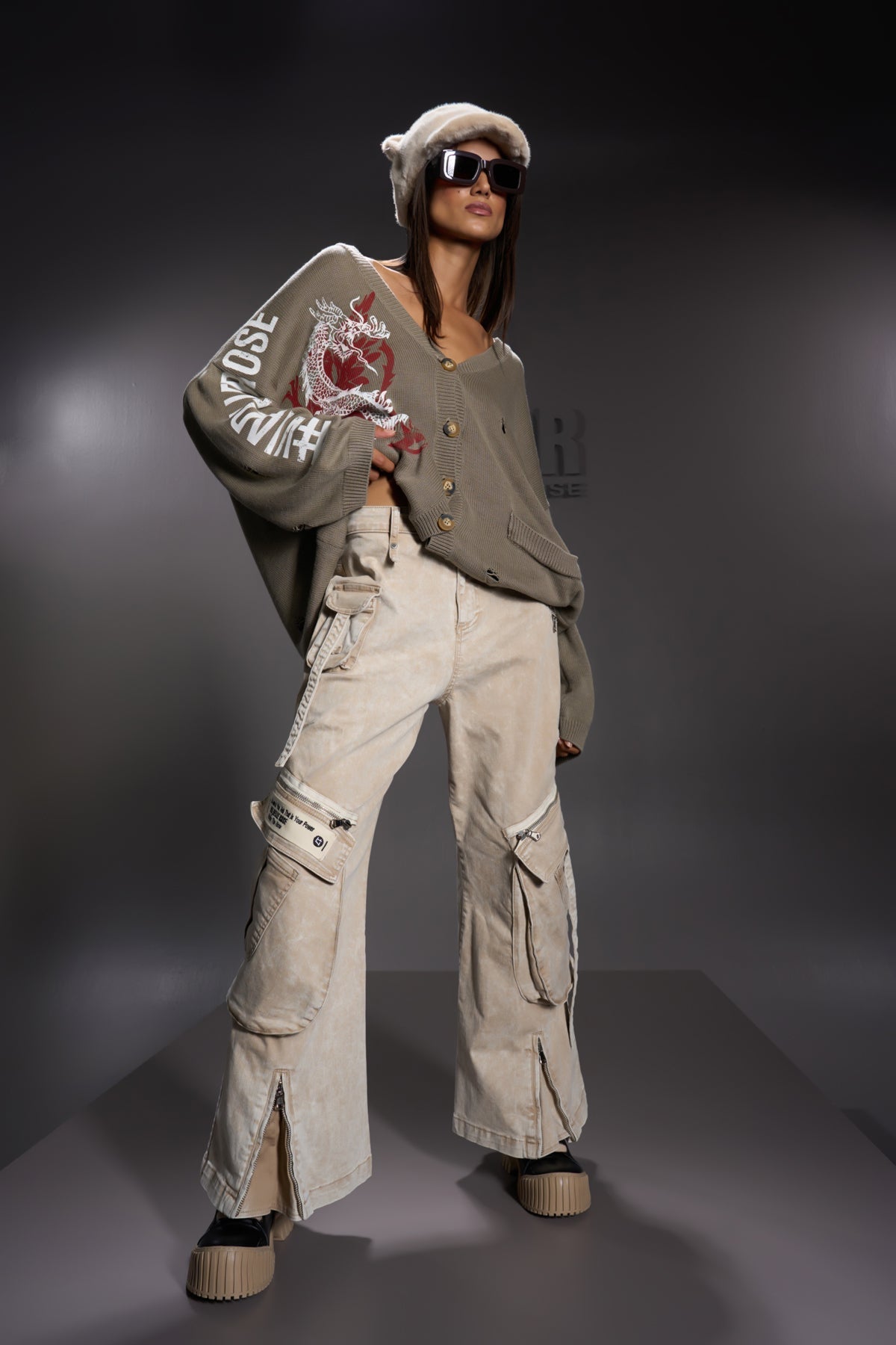 Koyu Tas Hirka 16006