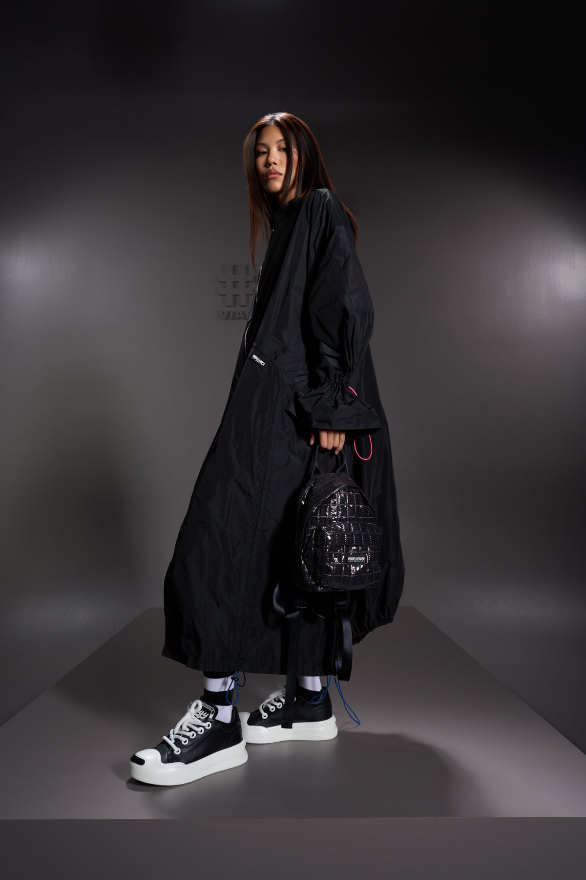 Siyah Rüzgarlik 16198