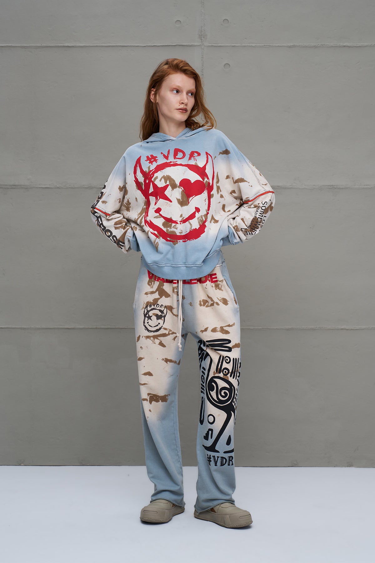 Mavi Bej Eskitme Desenli Oversize Esofman Pantolon 18002