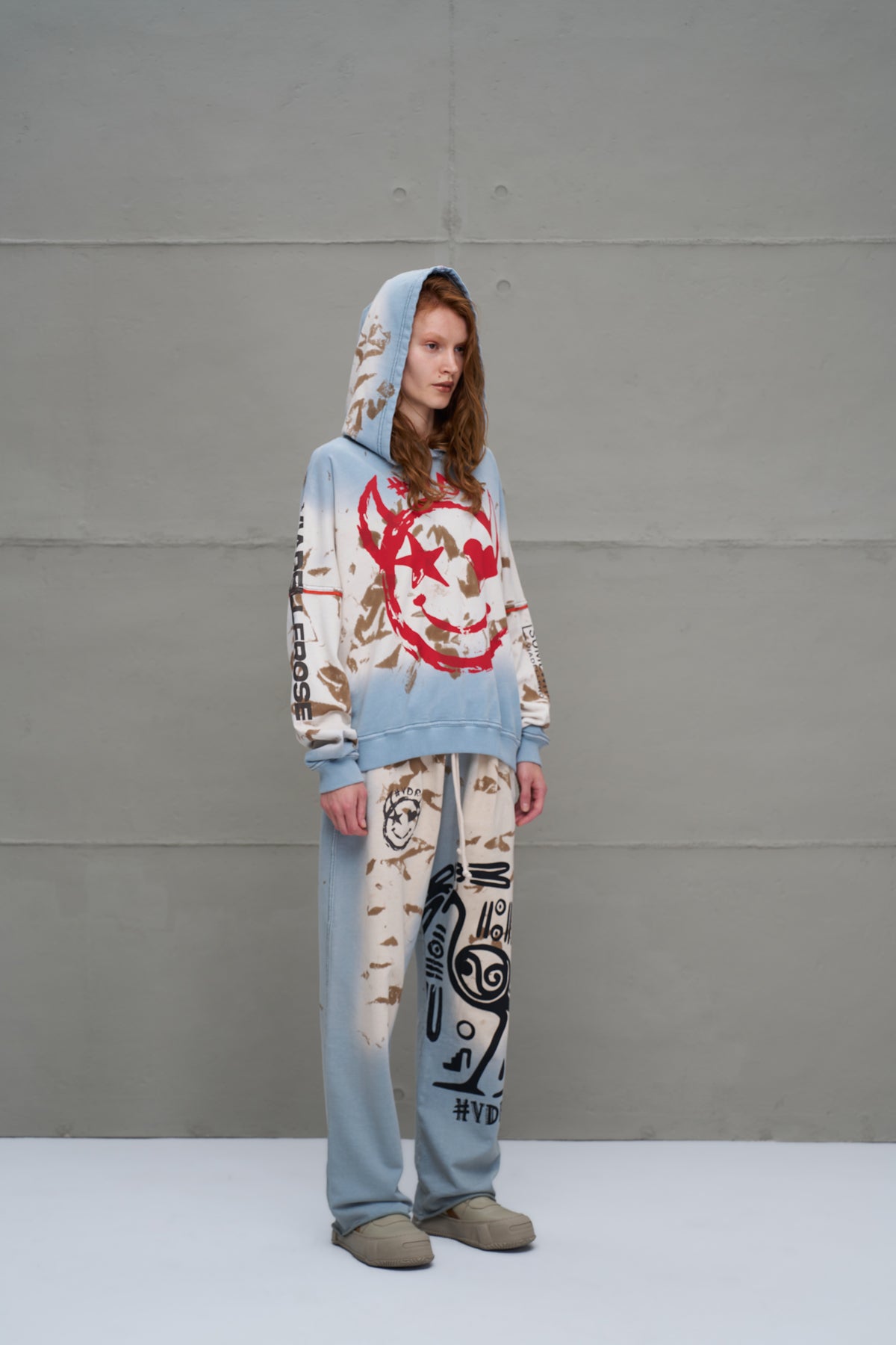 Mavi Bej Eskitme Desenli Oversize Esofman Pantolon 18002