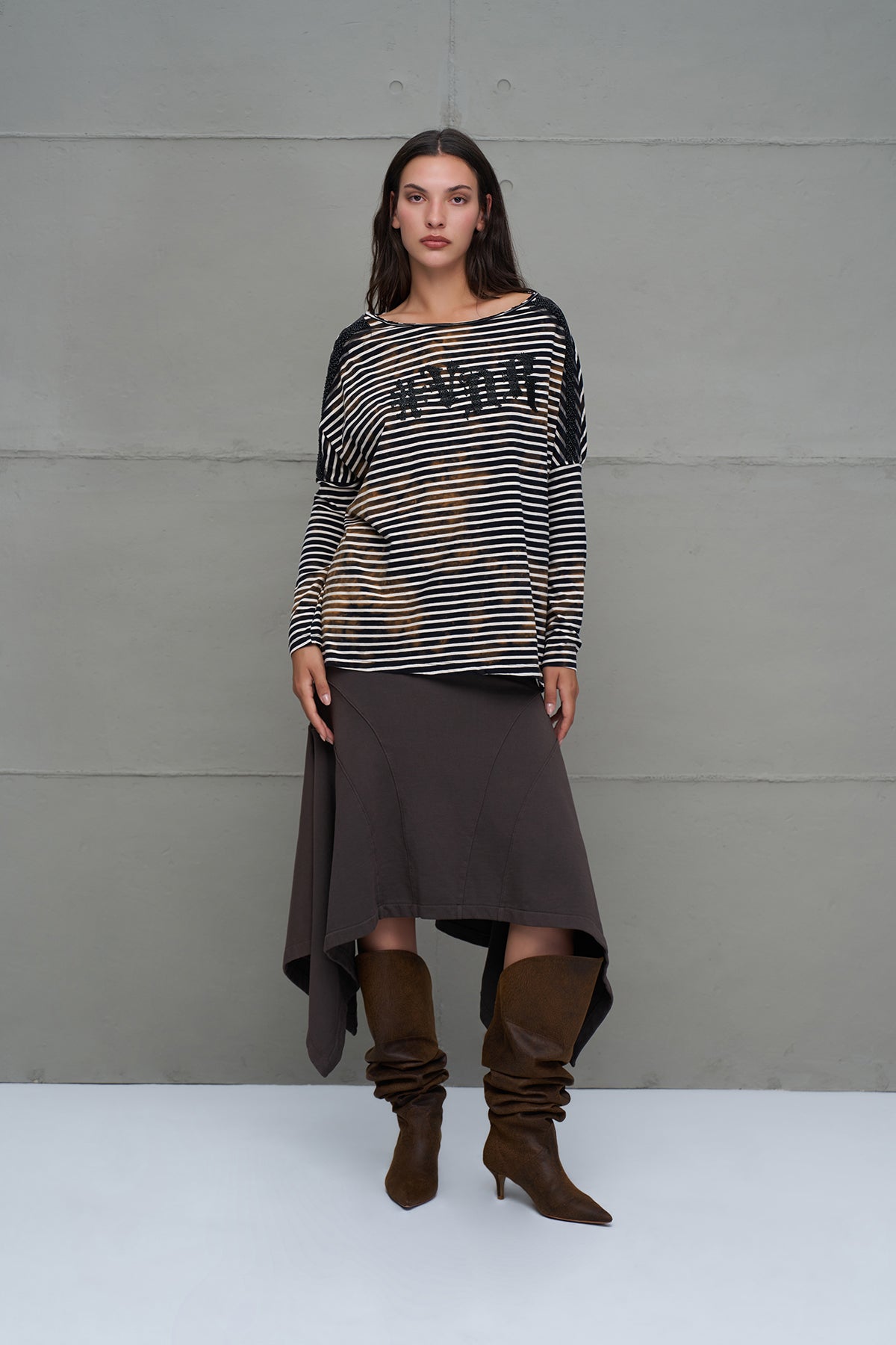 Siyah Beyaz Çizgili Uzun Kollu T-Shirt 18004