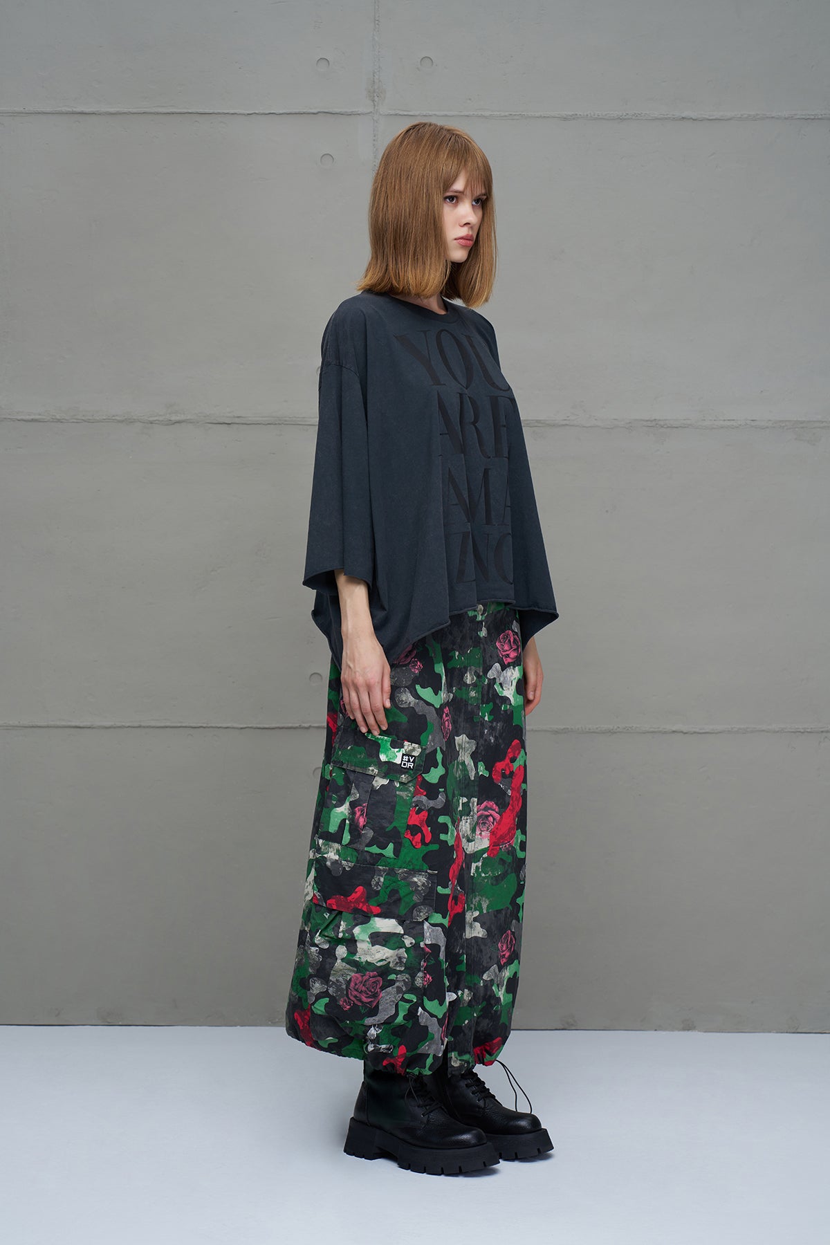 Siyah Sloganli Genis Kesim T-Shirt 18007