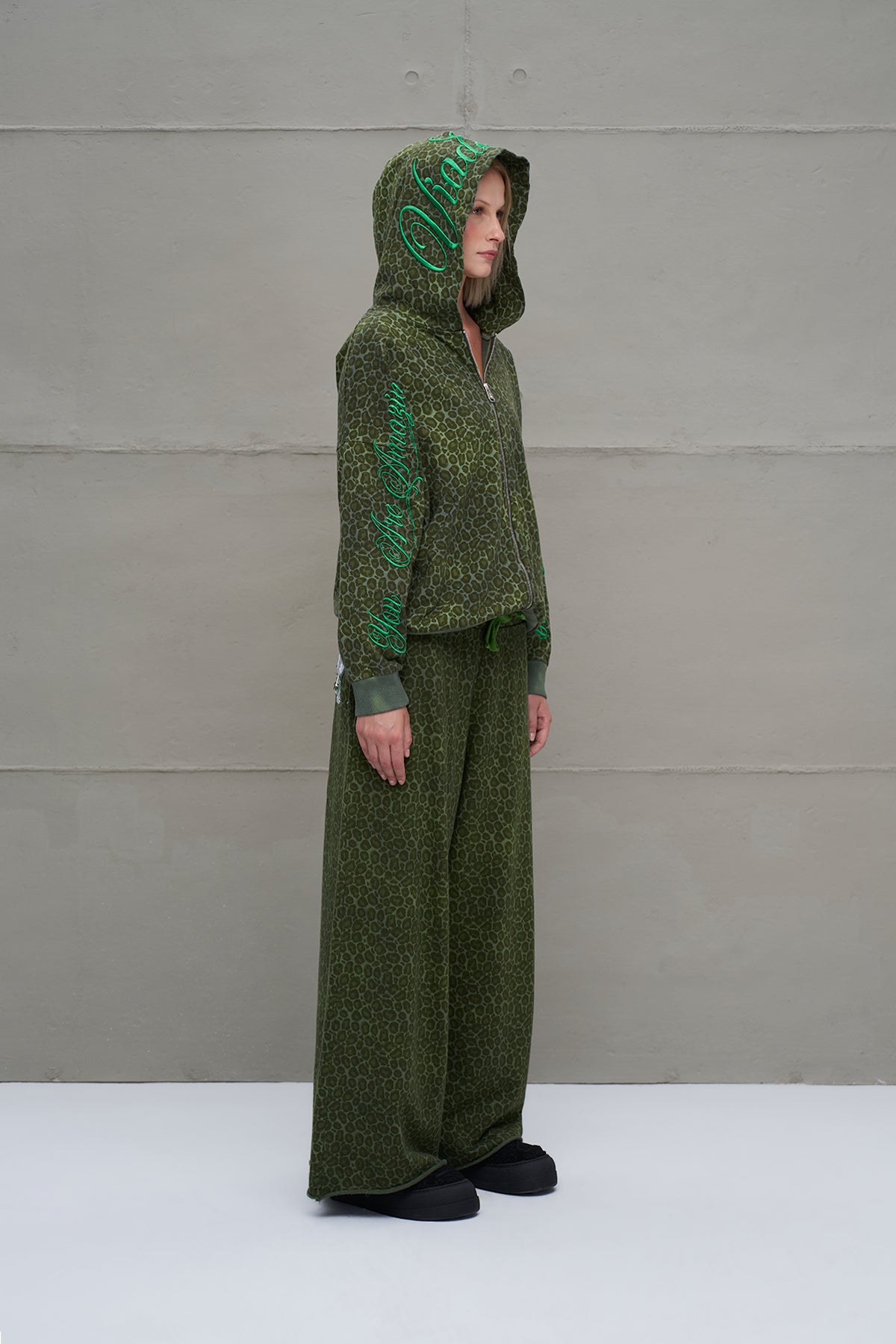 Yesil Sloganli Oversize Sweatshirt 18016