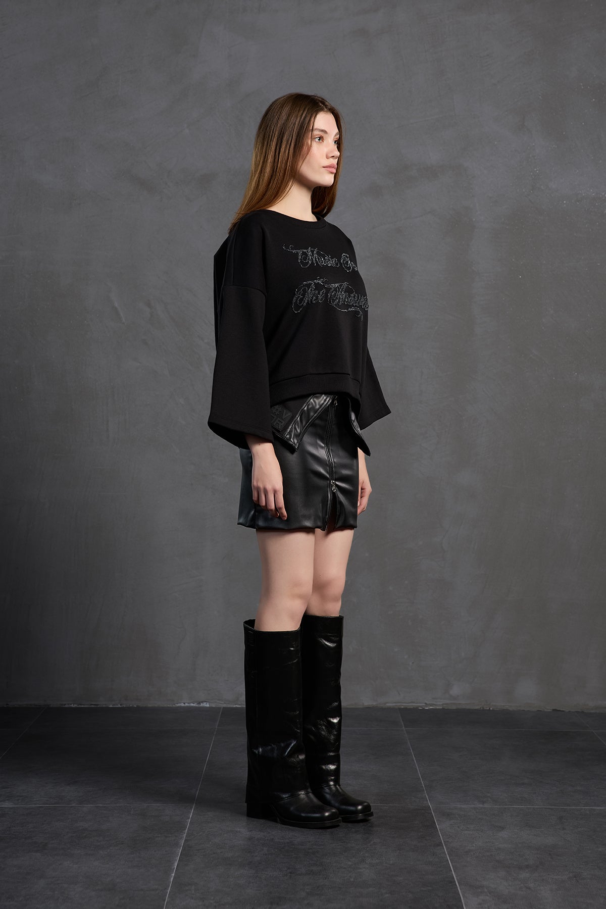 Siyah Bisiklet Yaka Oversize Sweatshirt 18018