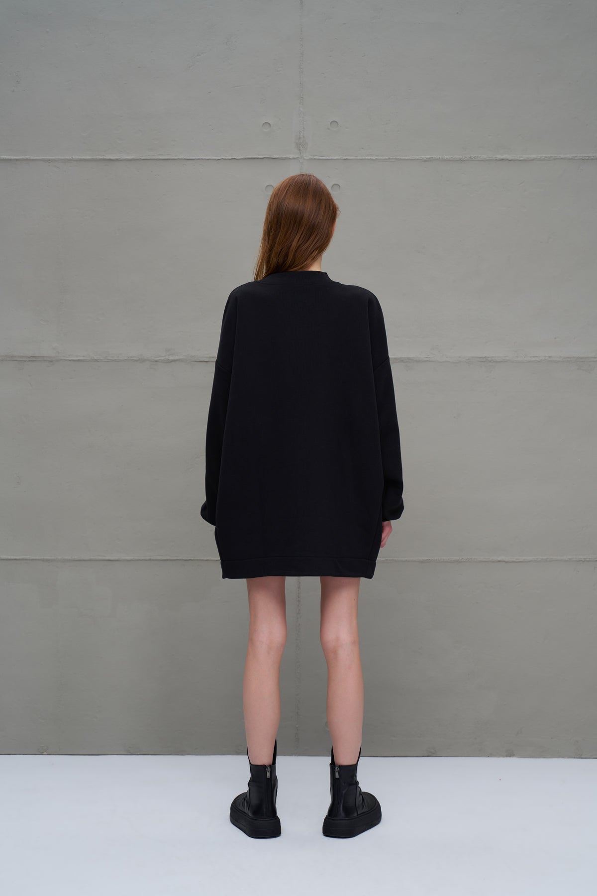 Siyah Genis Kesim Sweatshirt 18022