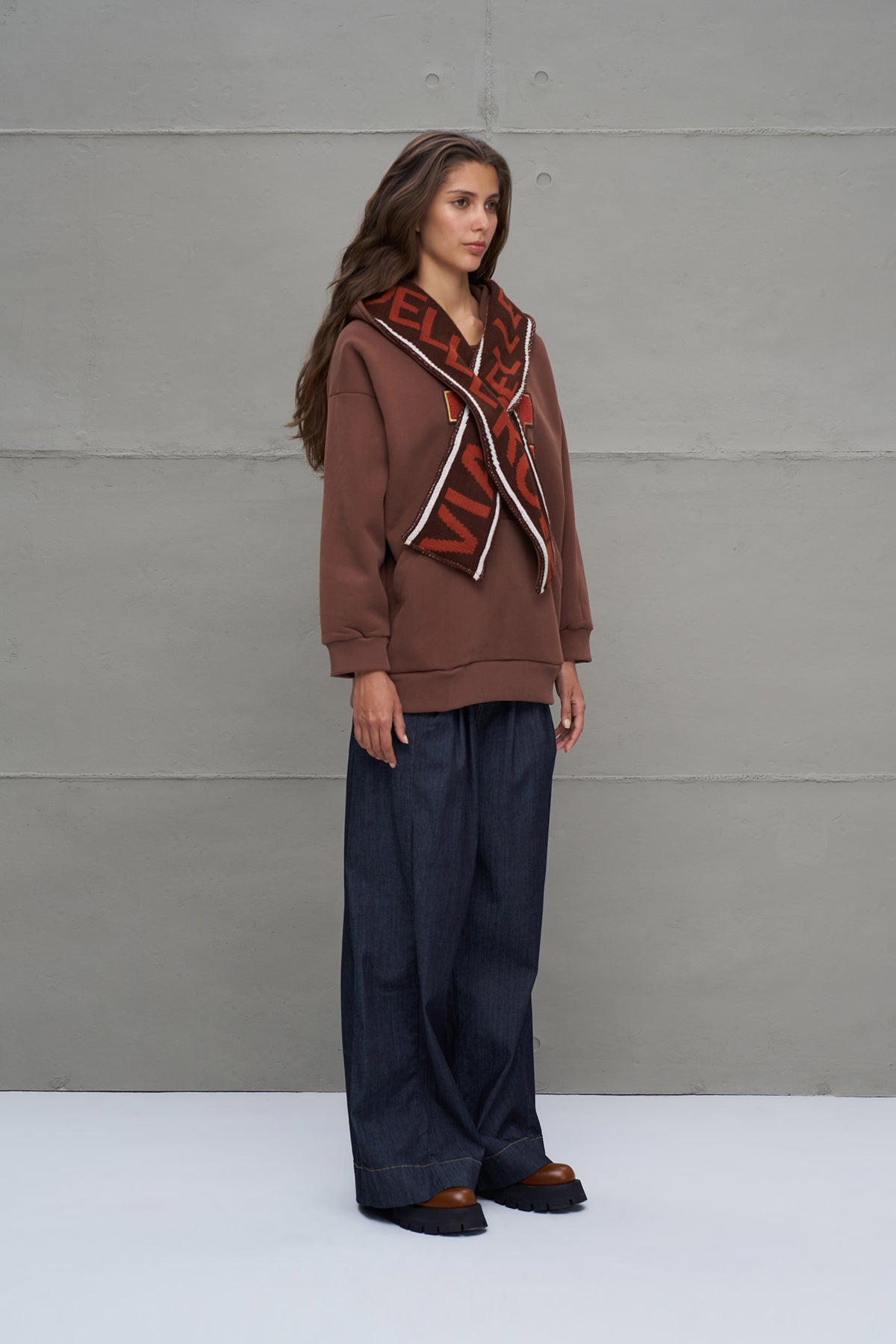 Kahverengi Kapüsonlu Sweatshirt 18023
