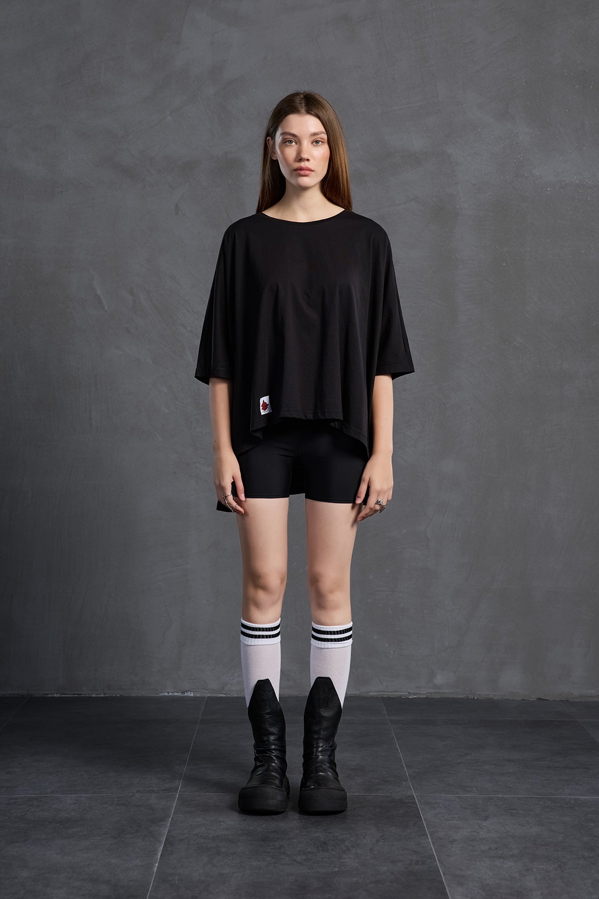 Siyah Asimetrik Oversize T-Shirt 18037