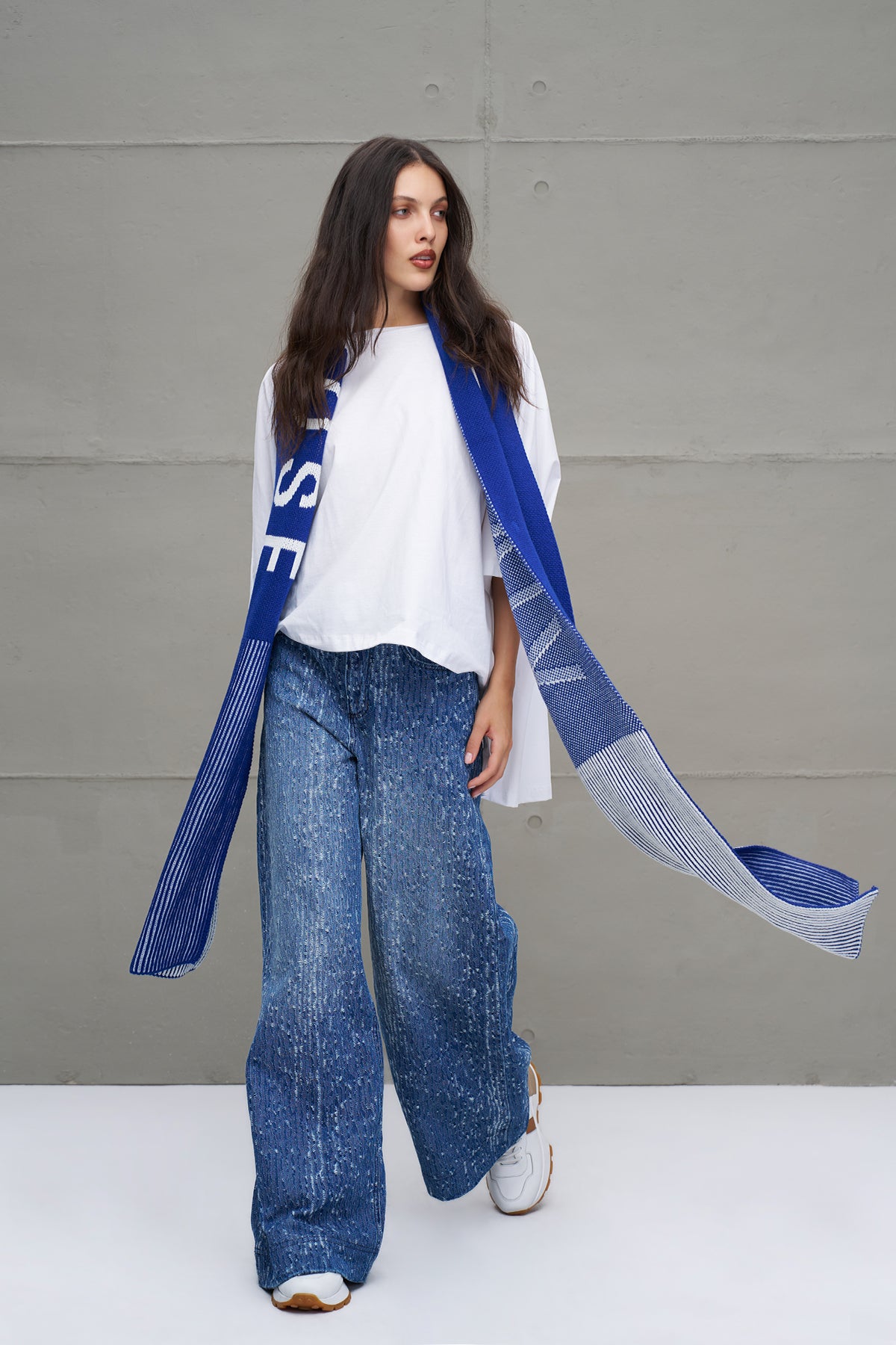 Beyaz Asimetrik Oversize T-Shirt 18037