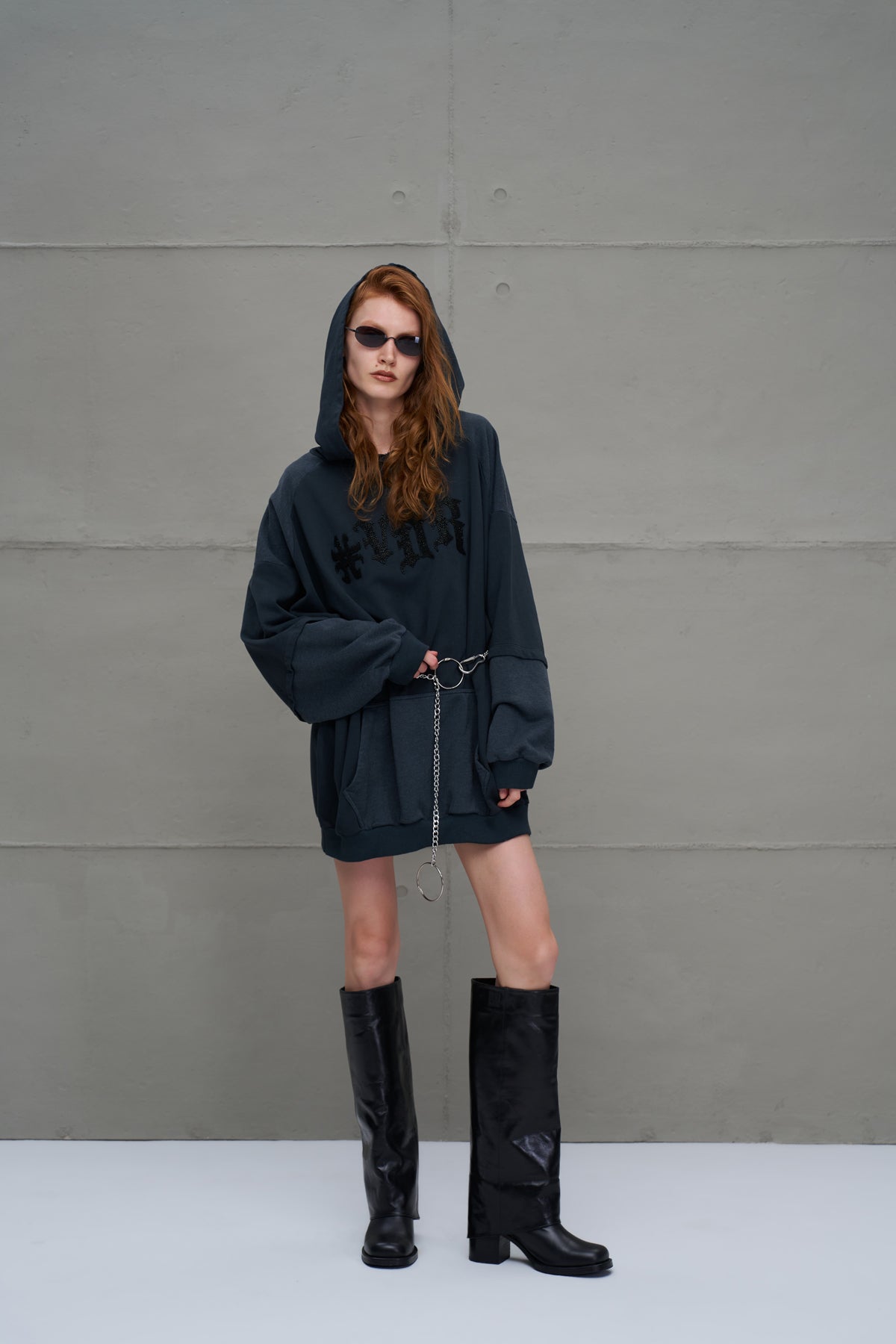 Antrasit Zincir Kemerli Kapüsonlu Sweatshirt 18041