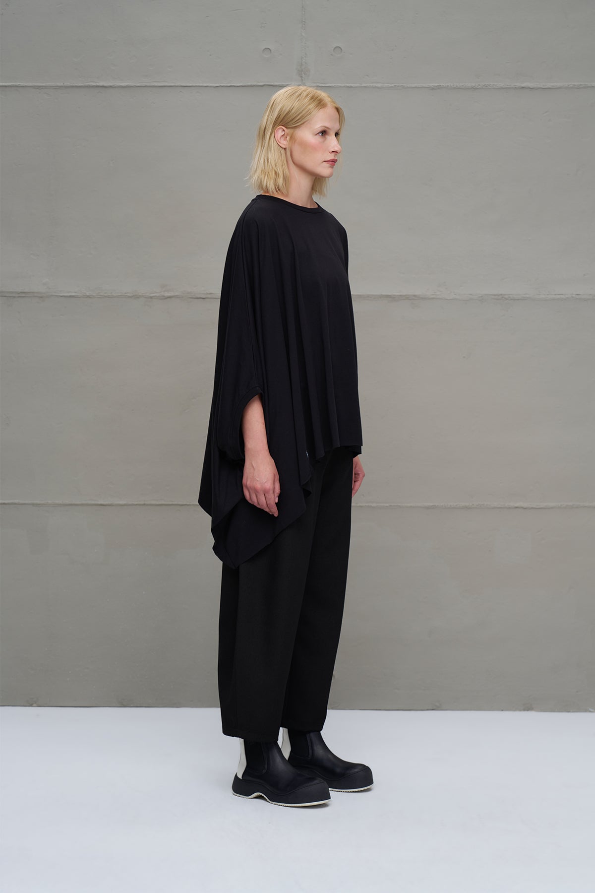 Siyah Asimetrik Oversize T-Shirt 18043
