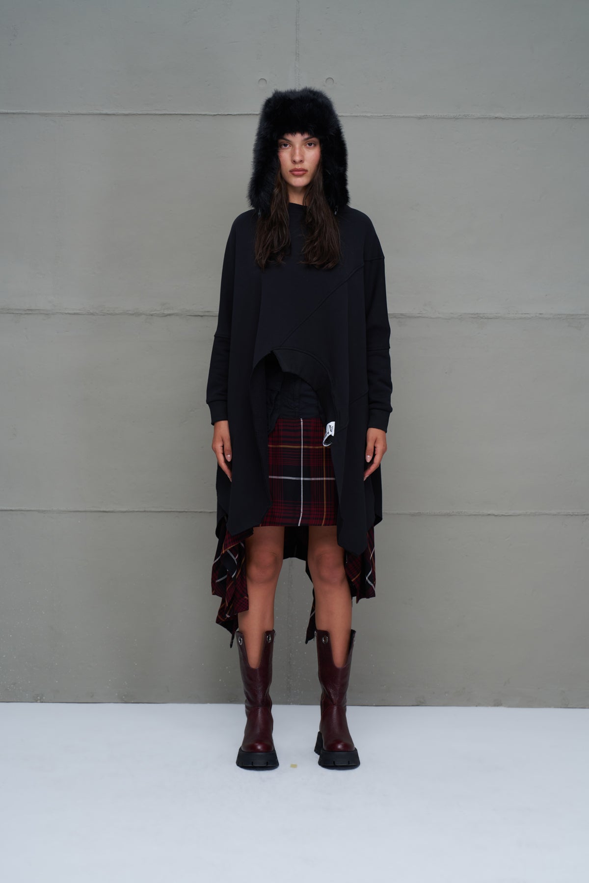 Siyah Asimetrik Oversize Sweatshirt 18046