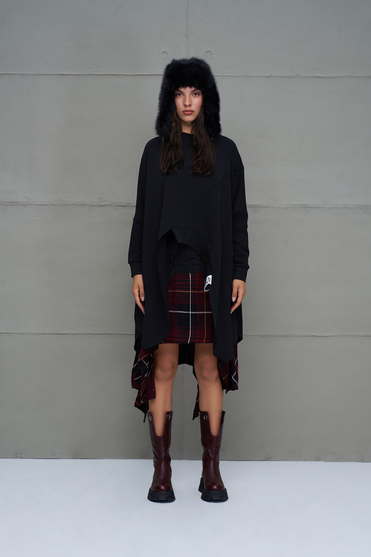 Siyah Asimetrik Oversize Sweatshirt 18046