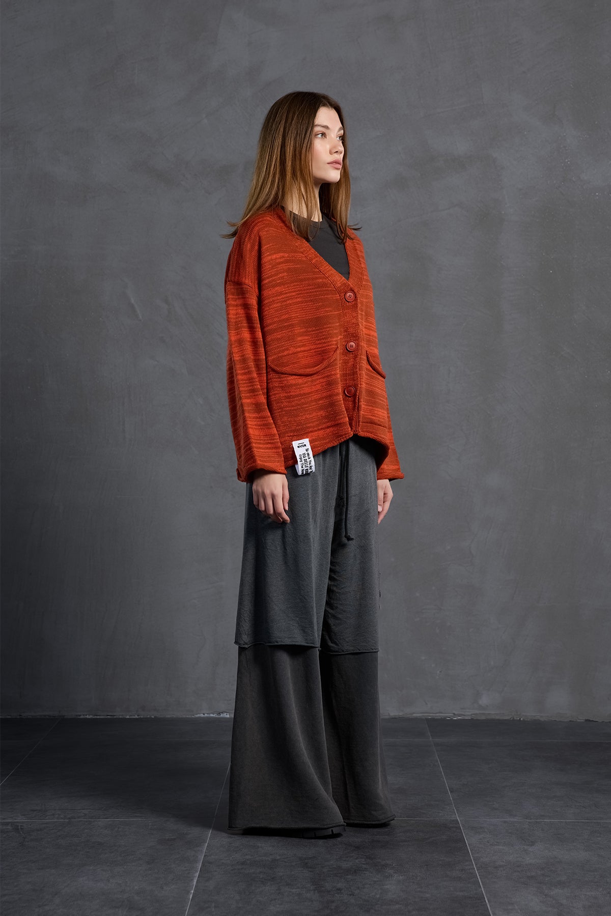 Kahverengi Turuncu Sloganli Oversize Hirka 18062