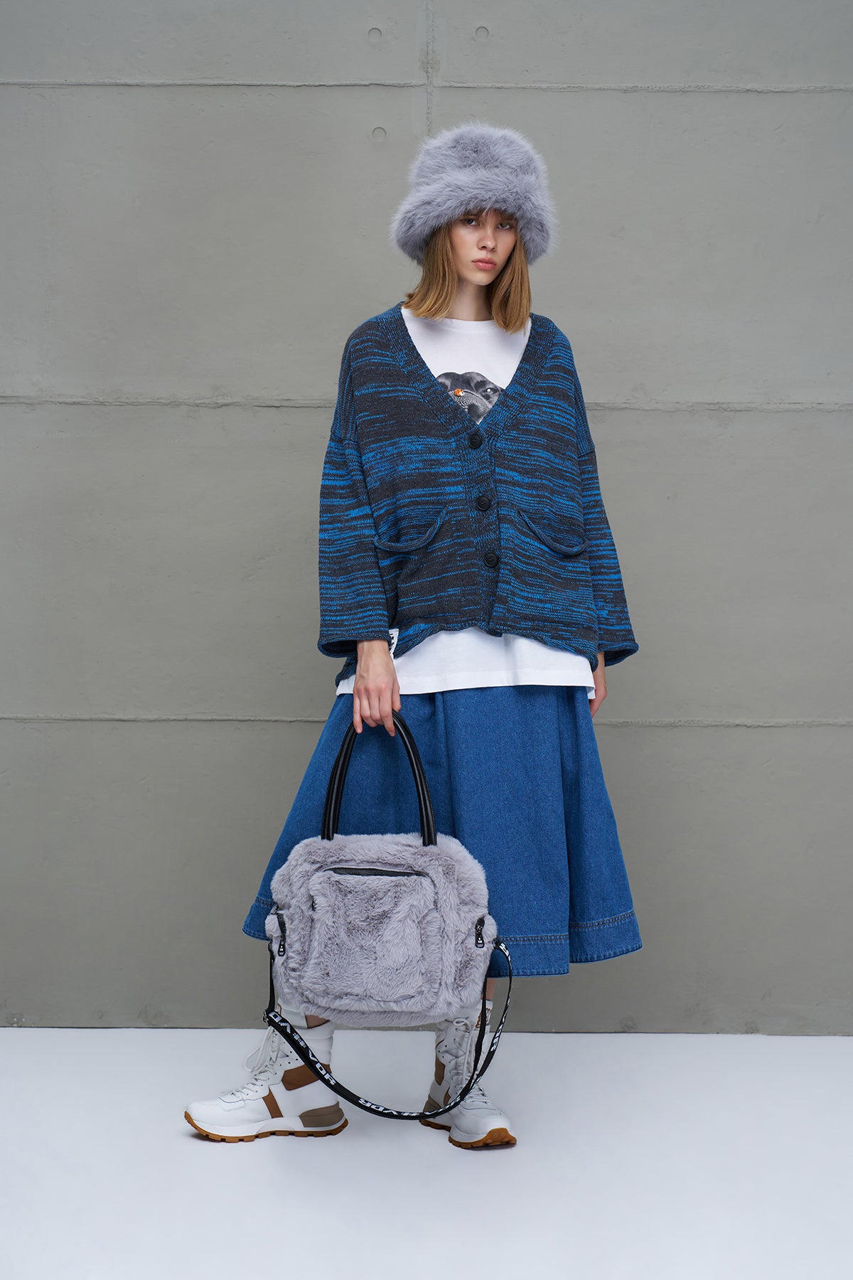 Antrasit Mavi Sloganli Oversize Triko Hirka 18062