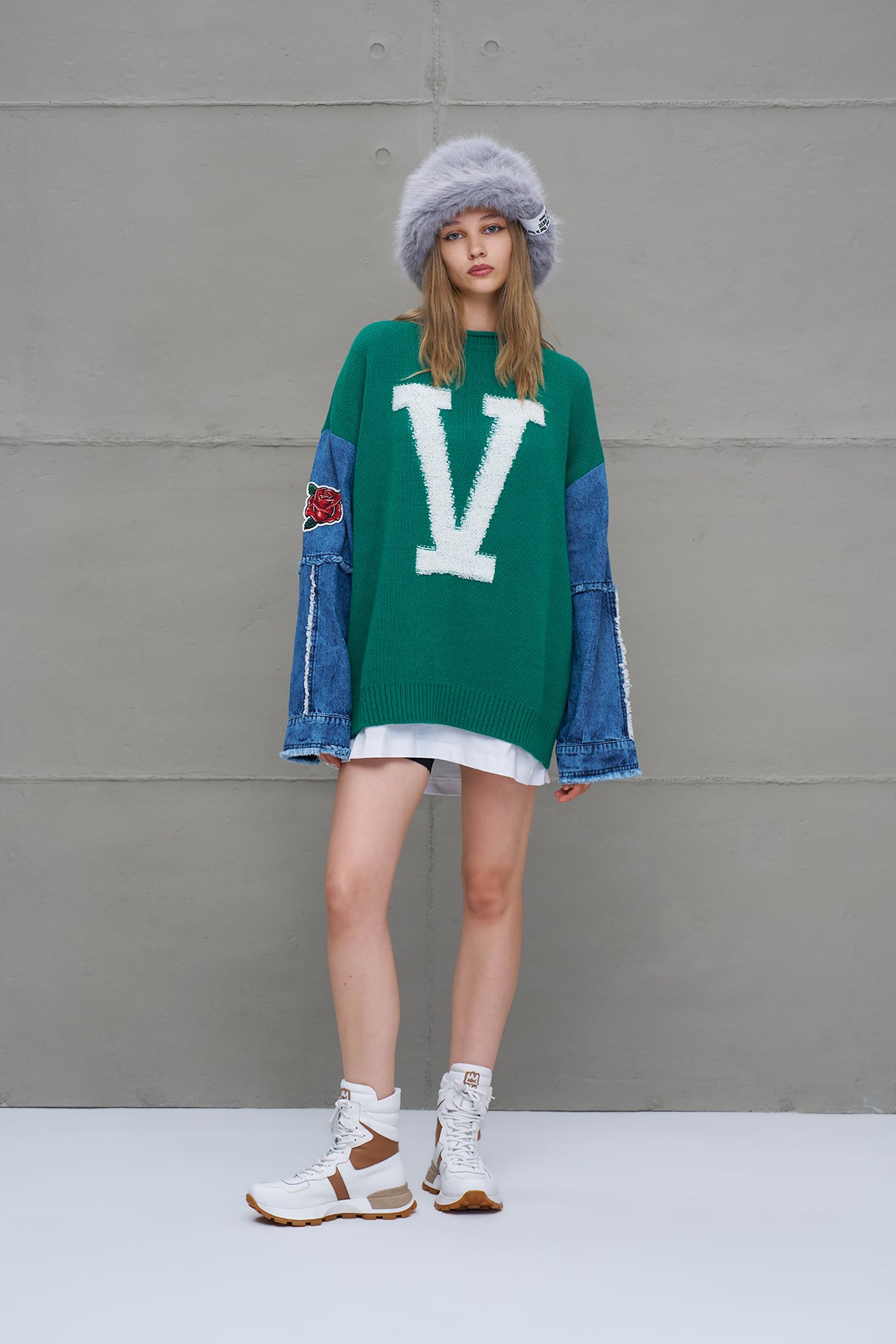 Yesil Mavi Baskili Oversize Triko Kazak 18073