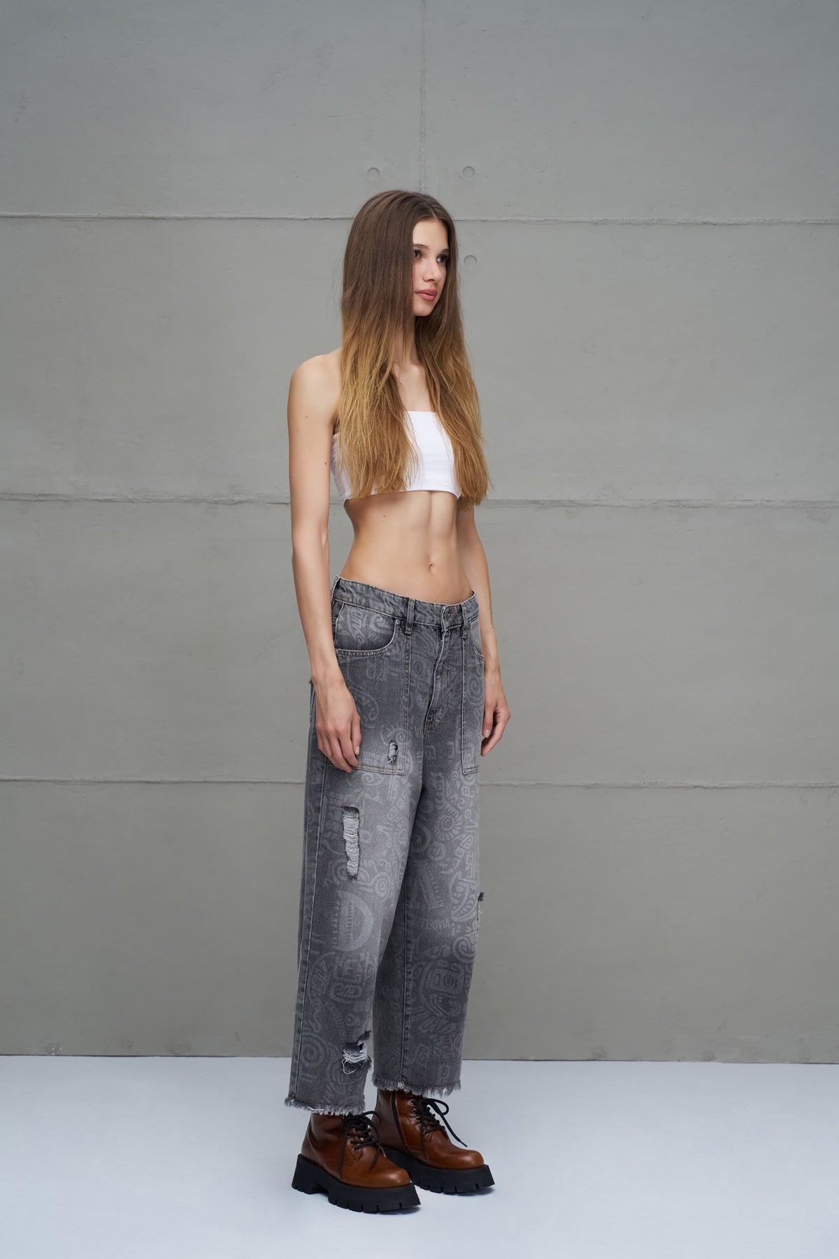 Gri Yirtik Efektli Oversize Denim Pantolon 18099