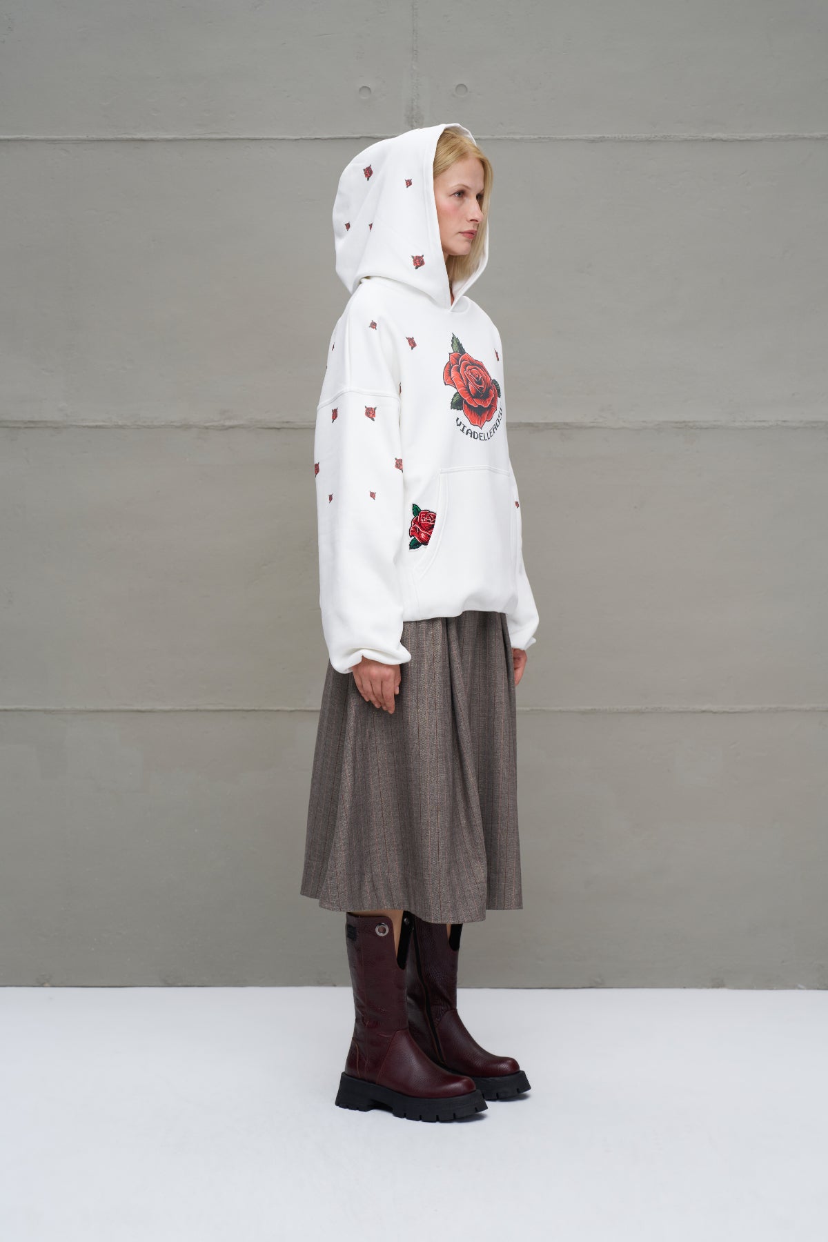 Ekru Gül Desenli Oversize Kapüsonlu Sweatshirt 18151