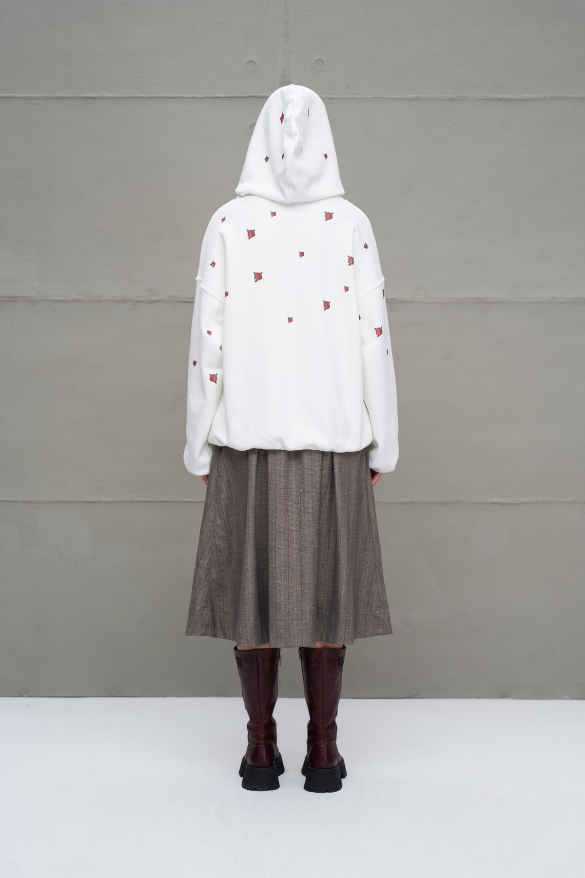 Ekru Gül Desenli Oversize Kapüsonlu Sweatshirt 18151