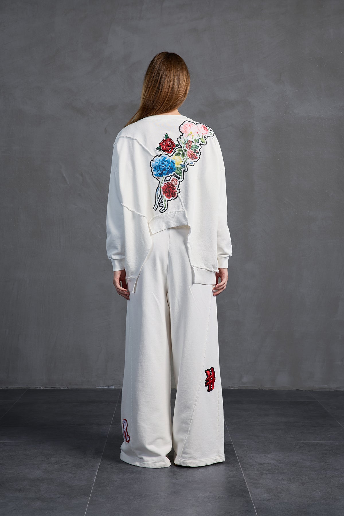 Ekru Çiçek Desenli Oversize Sweatshirt 18157