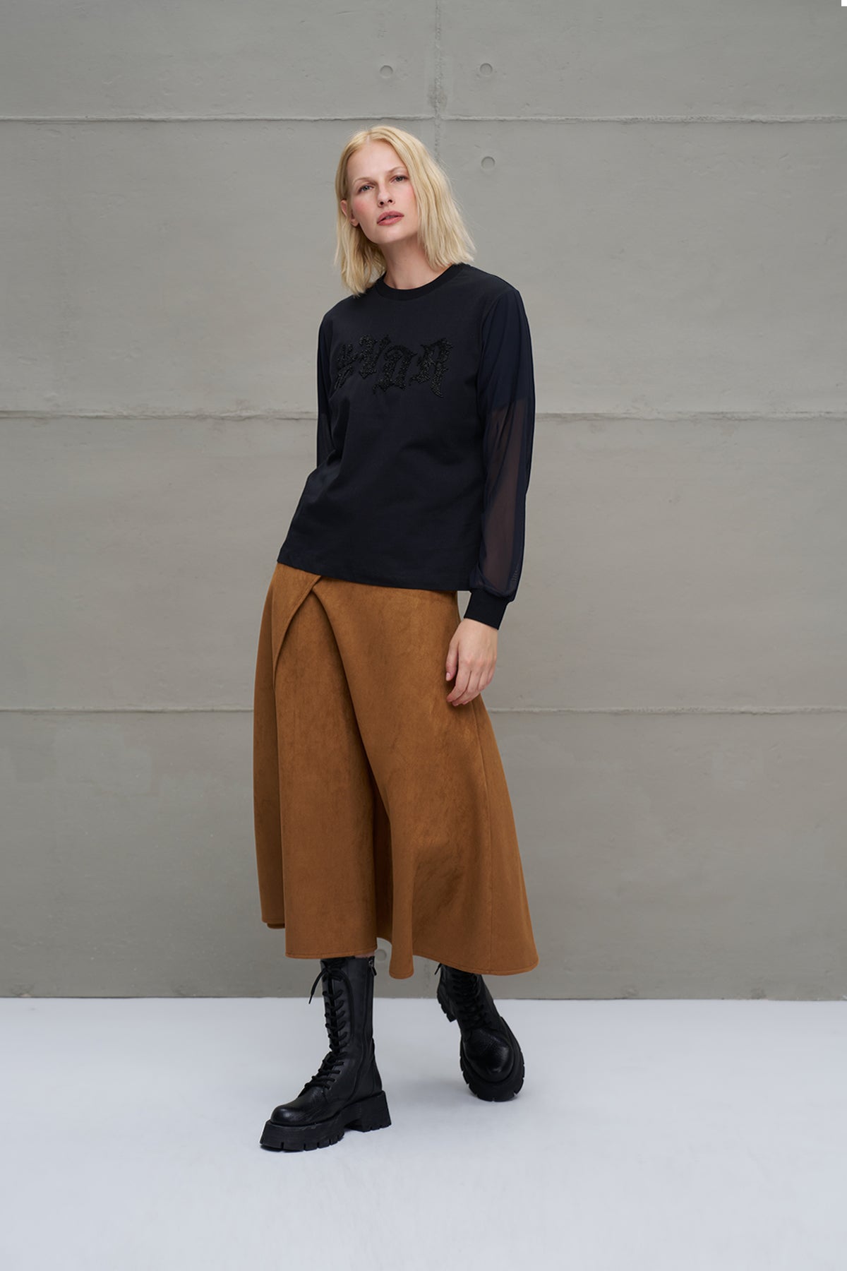 Siyah Tül Kollu T-Shirt 18176