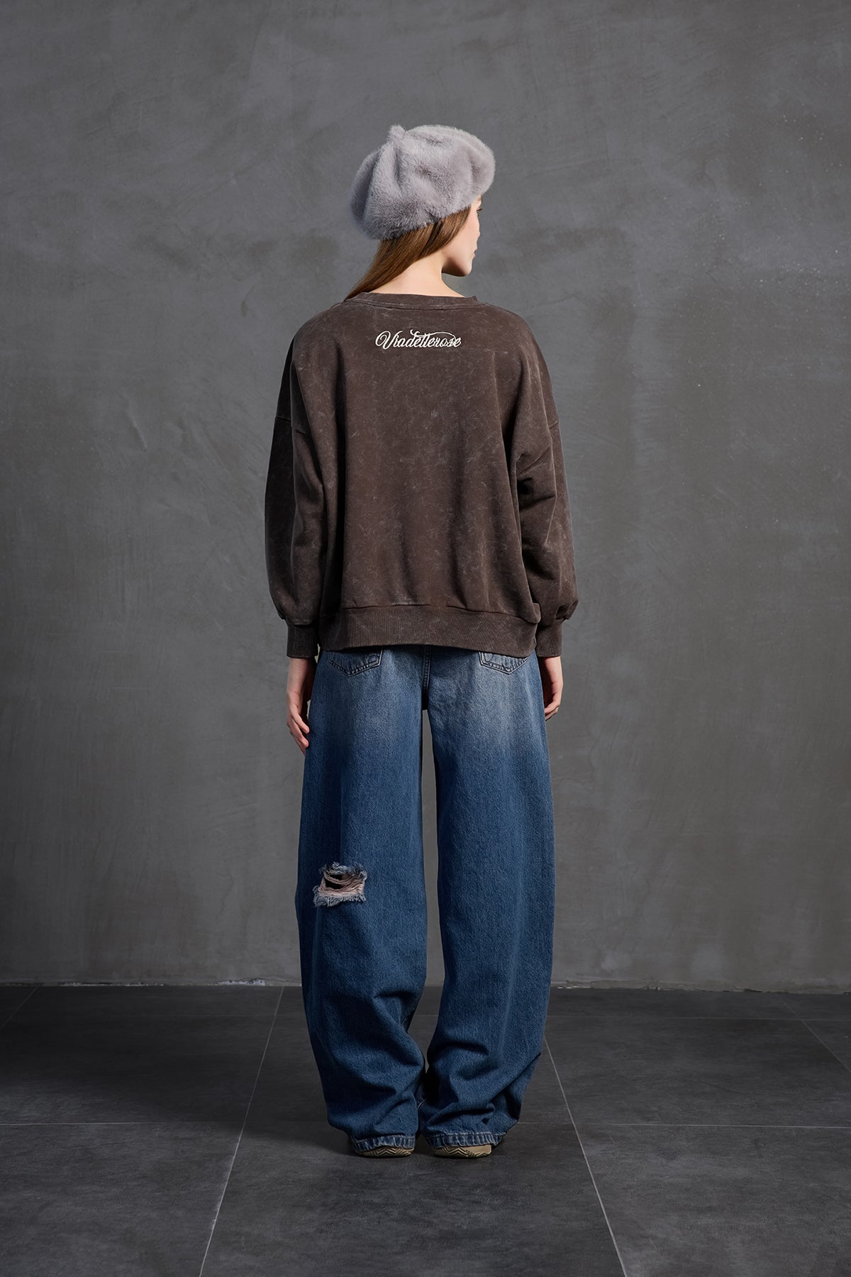 Kahverengi Sloganli Oversize Sweatshirt 18178