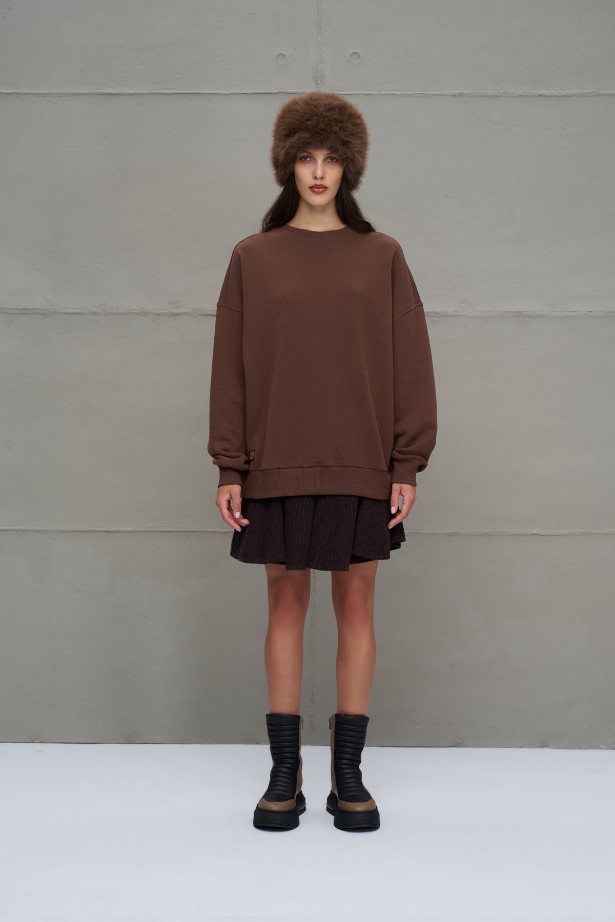 Kahverengi Sloganli Oversize Sweatshirt 18217