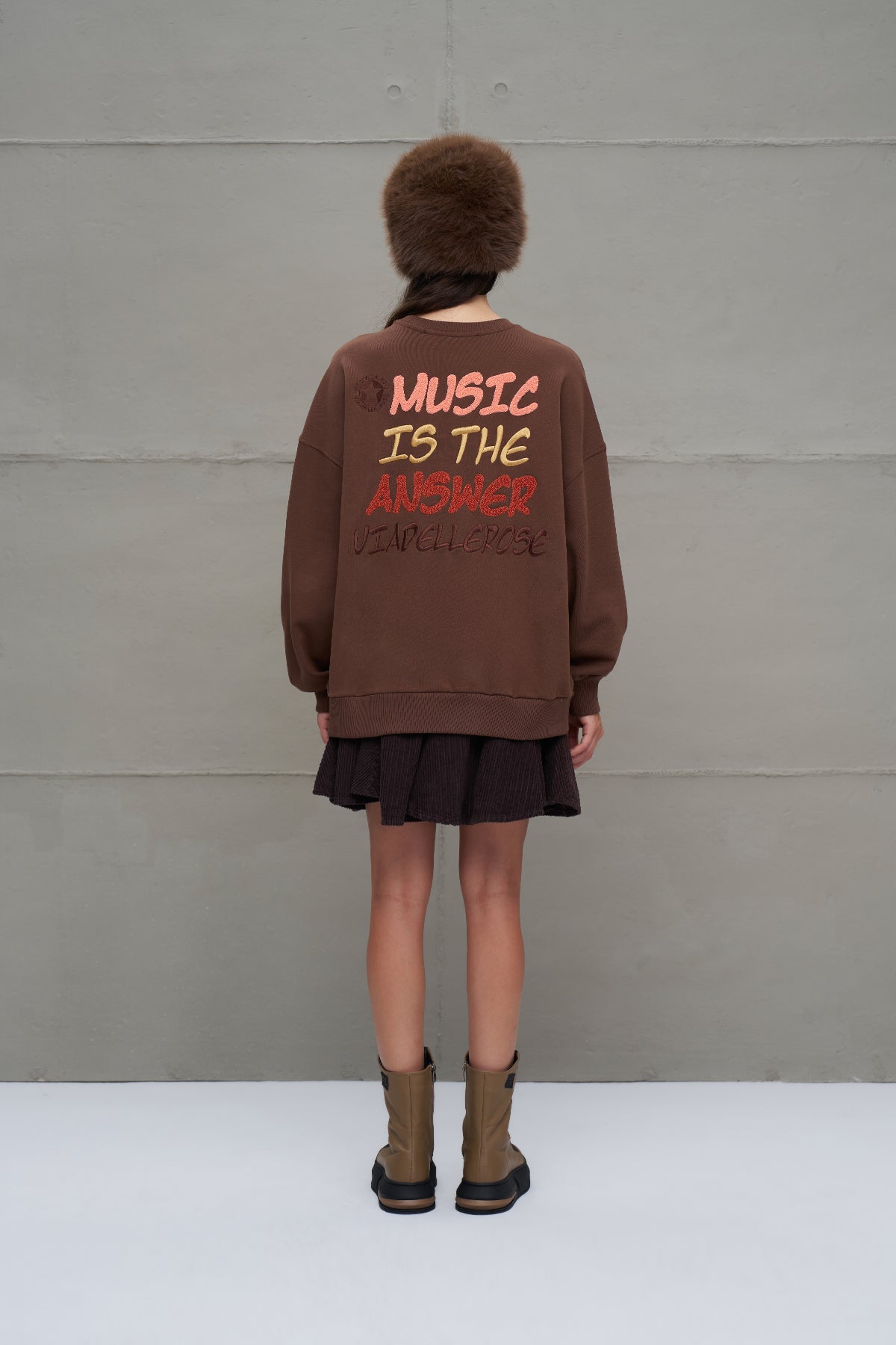 Kahverengi Sloganli Oversize Sweatshirt 18217
