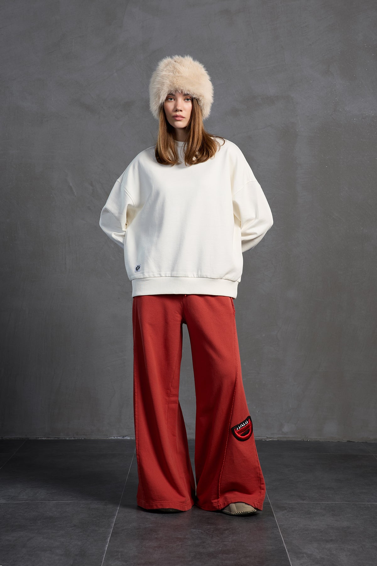 Ekru Sloganli Oversize Sweatshirt 18217