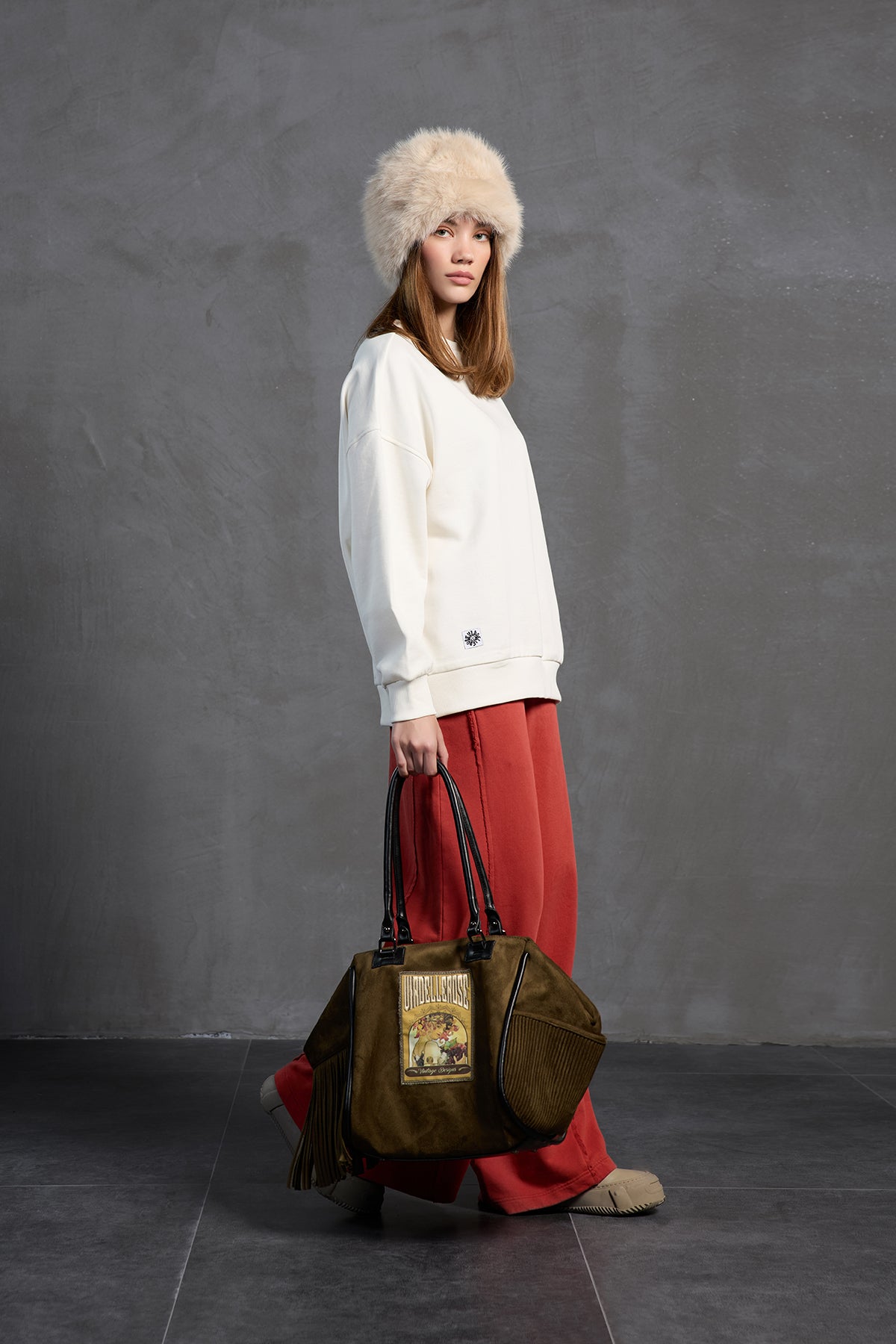 Ekru Sloganli Oversize Sweatshirt 18217