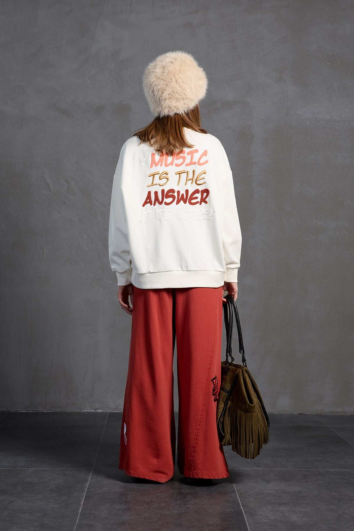 Ekru Sloganli Oversize Sweatshirt 18217