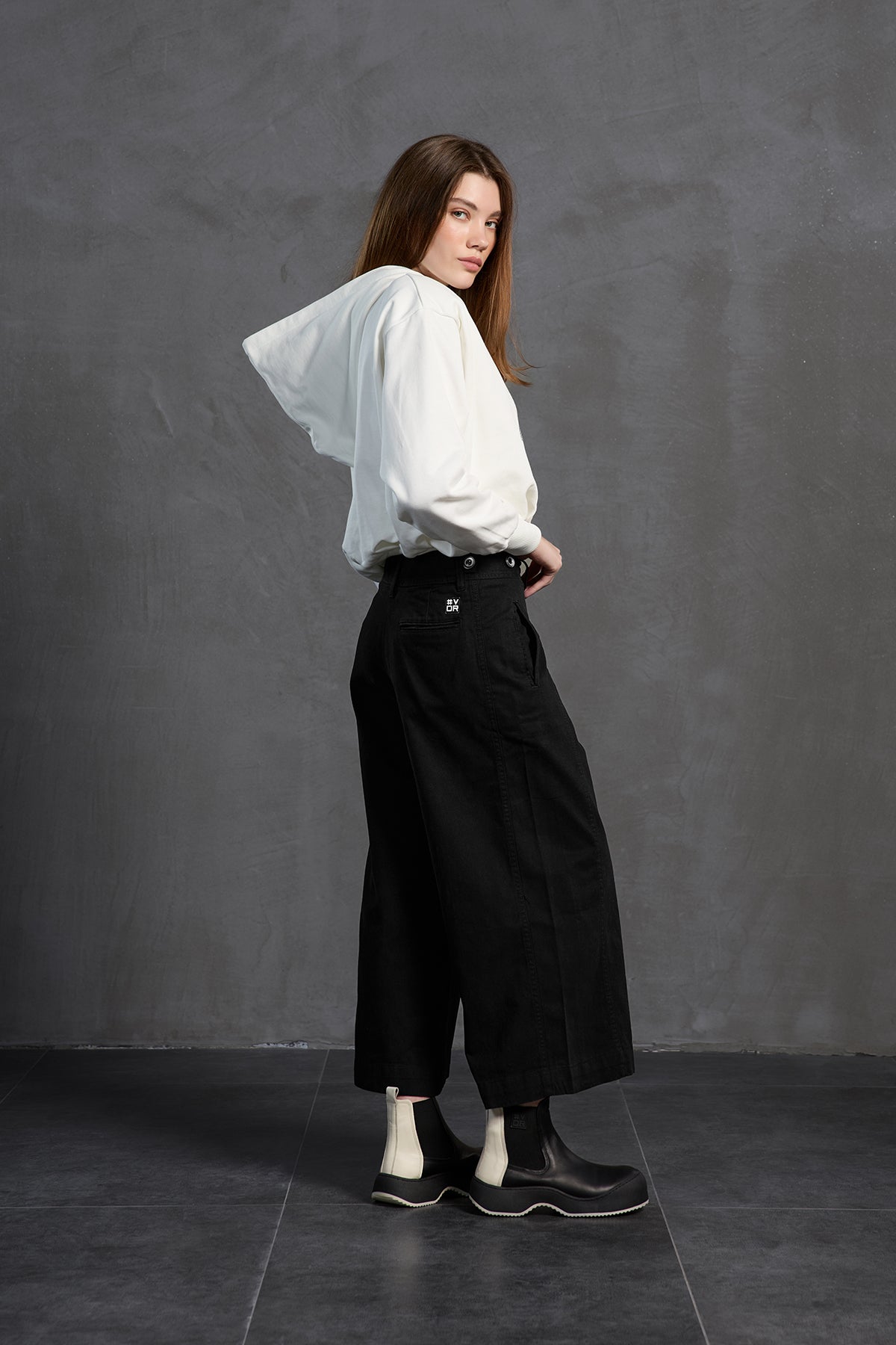 Ekru Crop Kapüsonlu Sweatshirt 18259