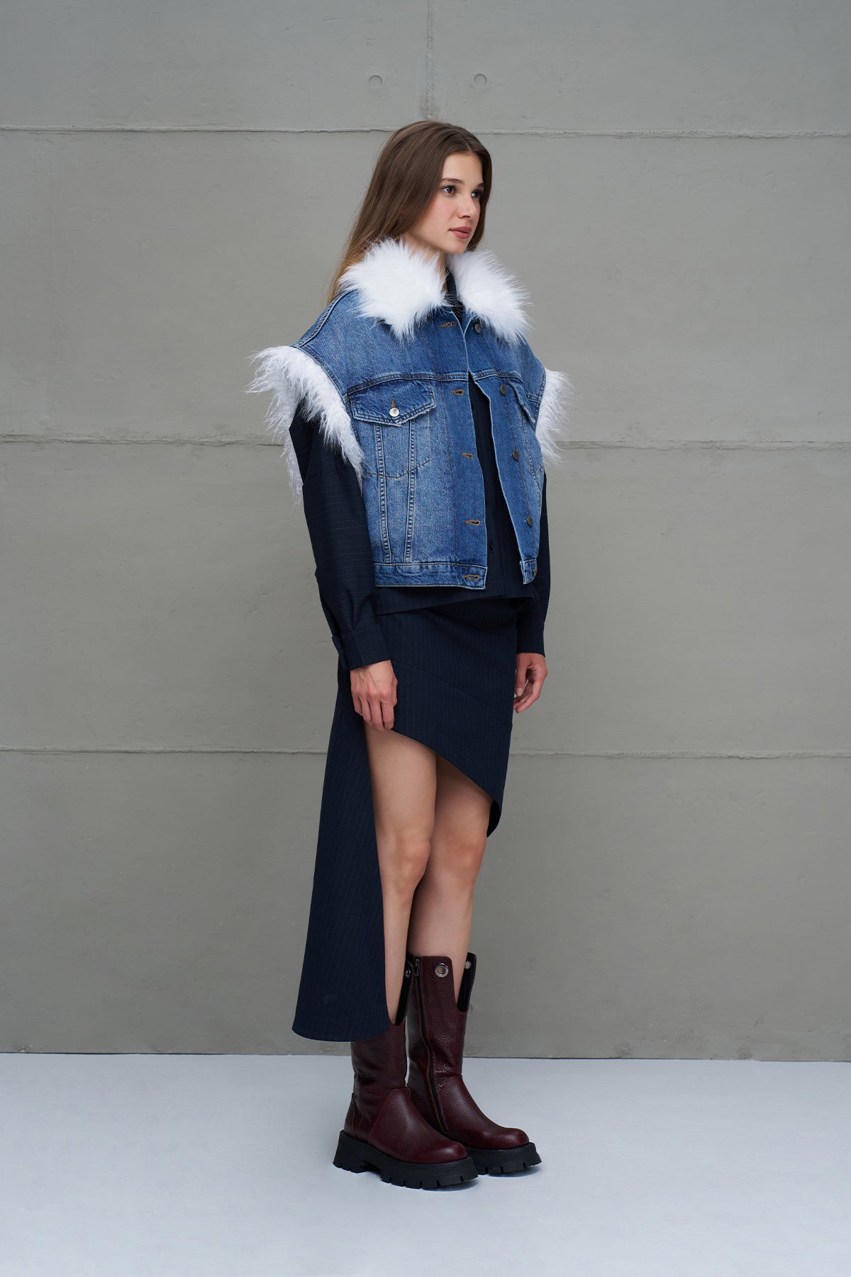 Mavi Yakasi Kürk Görünümlü Denim Yelek 18286