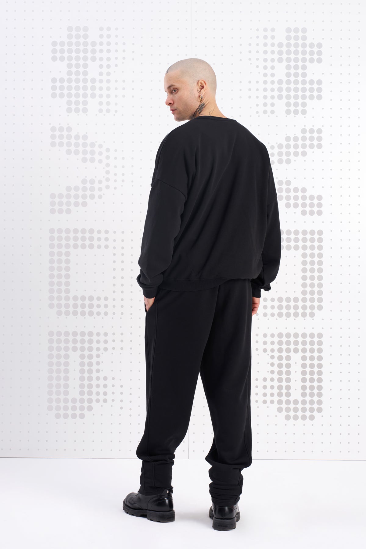 Siyah Sweatshirt Yoko