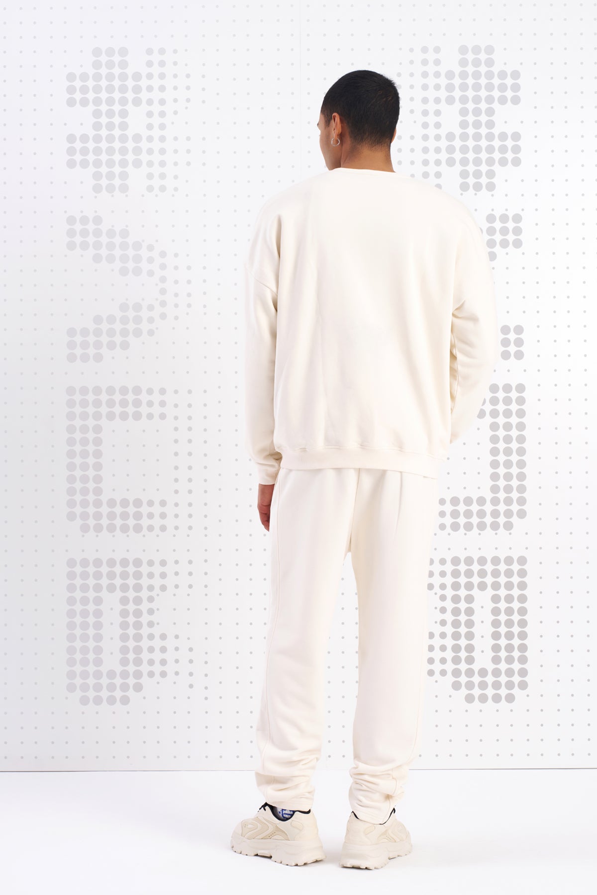 Krem Sweatshirt Yoko
