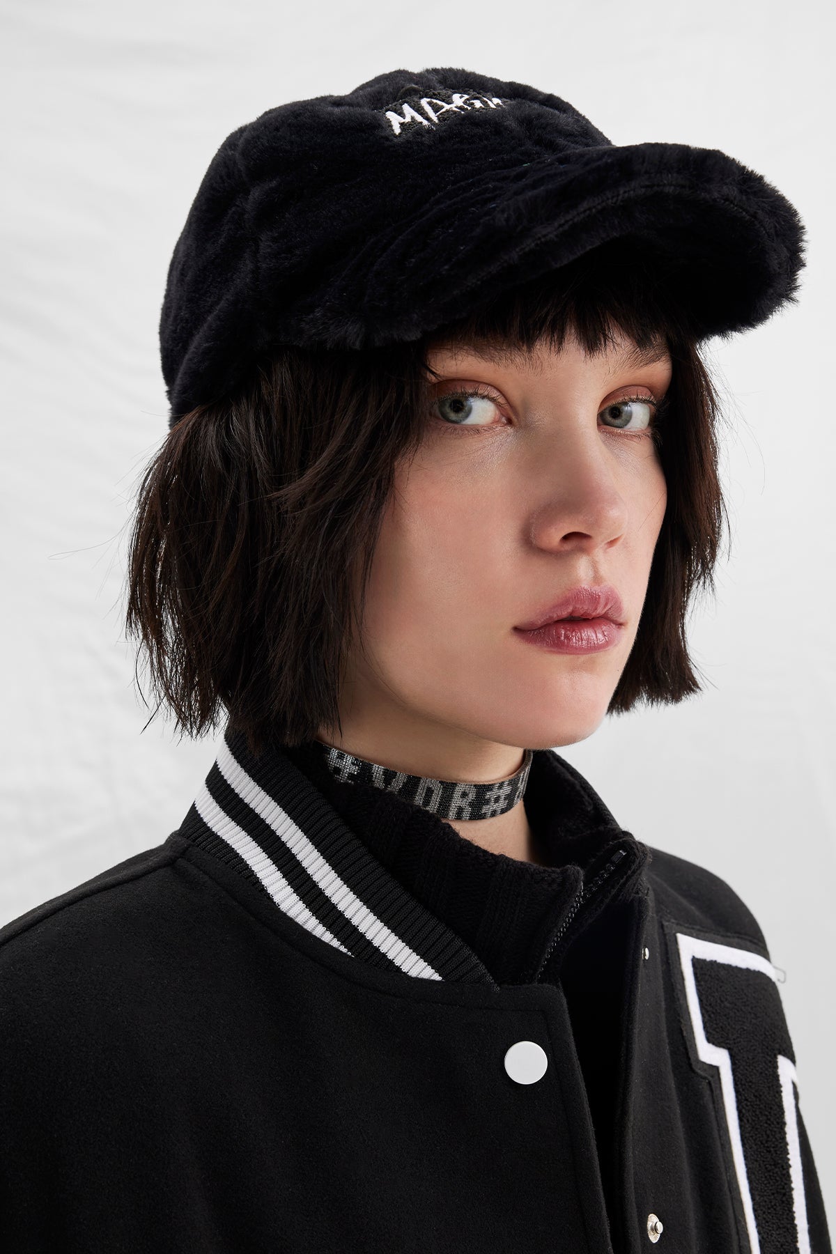 Siyah  Sapka Groninga