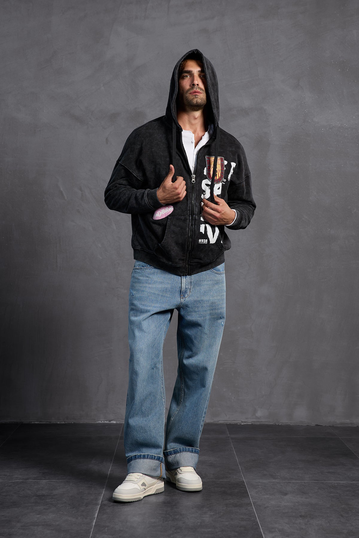 Siyah Armalı Kapüşonlu  Sweatshirt 10000