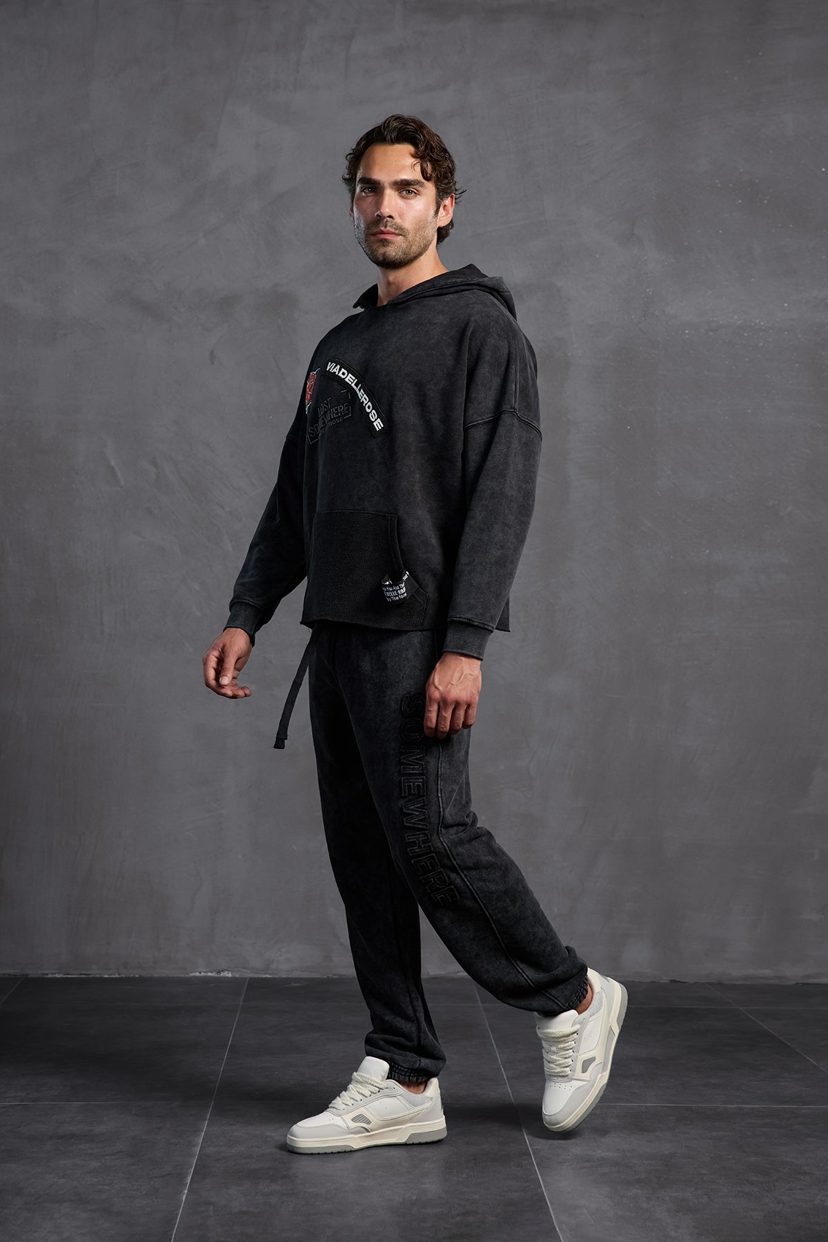 Siyah Armalı Kapüşonlu   Sweatshirt 10003