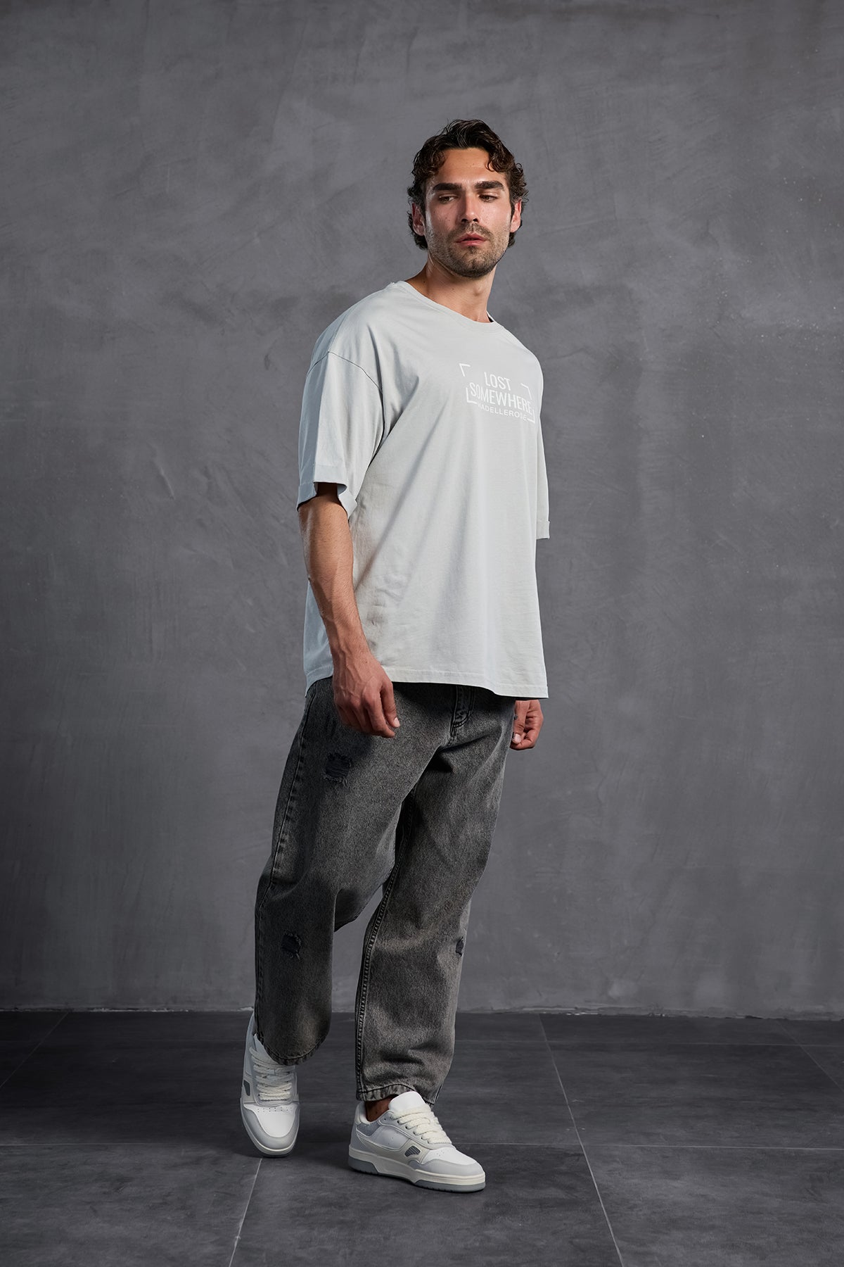 Gri Sıfır Yaka Baskılı  T-Shirt 10006